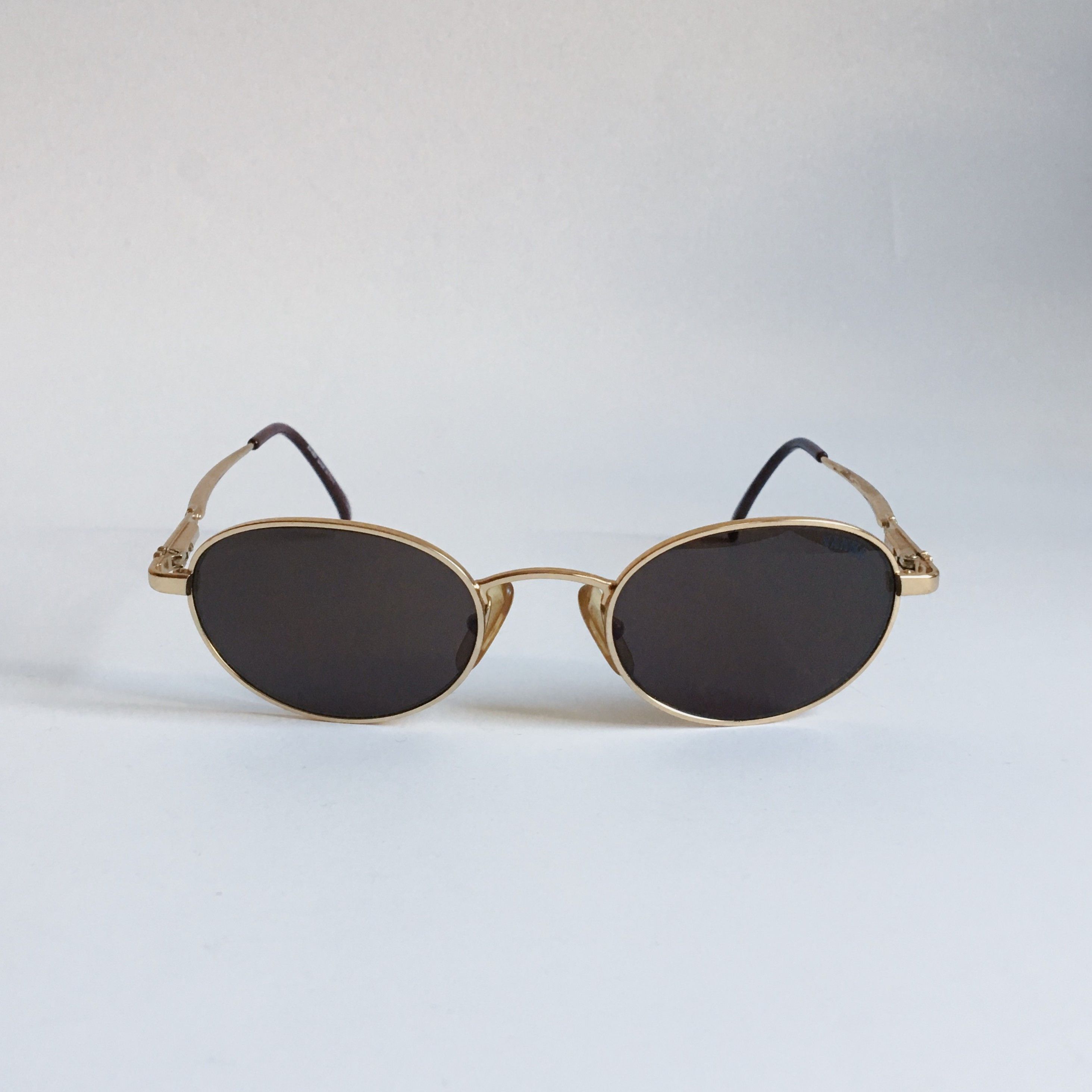 YANKS Vintage Oval Sunglasses Gold Frame 90s NOS