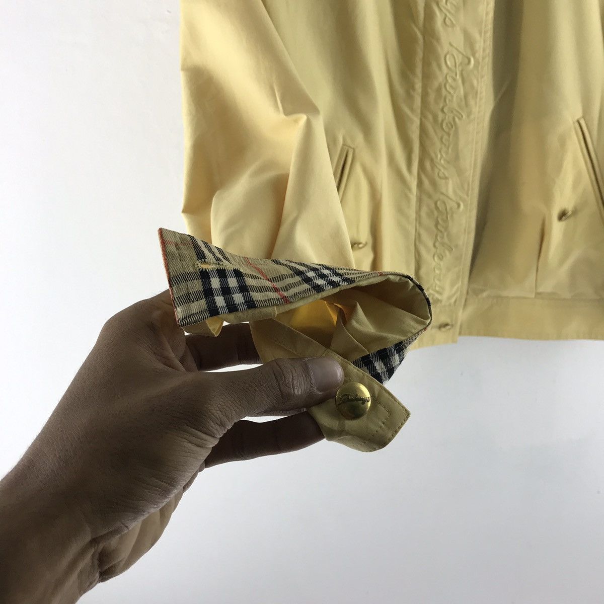 Burberry Vintage Burberry nova check lining Light Jacket Size US S / EU 44-46 / 1 - 5 Thumbnail