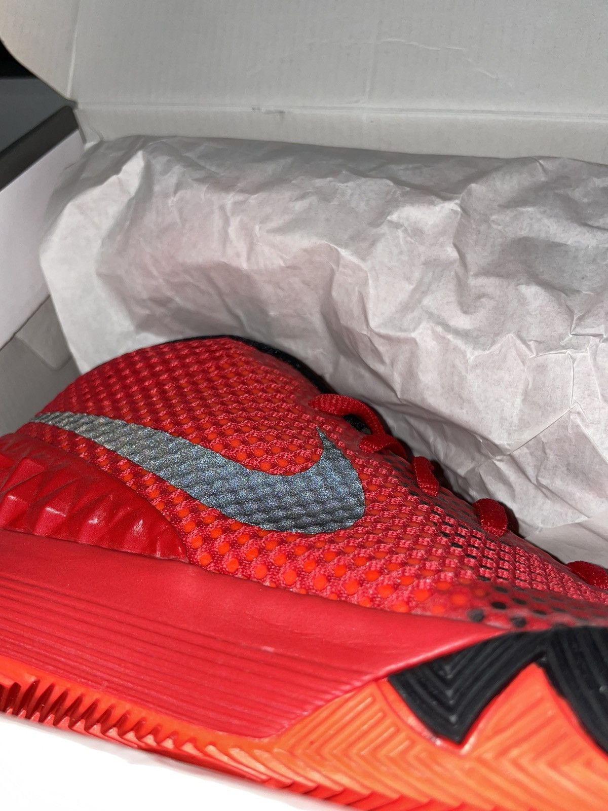 Nike Nike Kyrie 1 OG “Deceptive red” Size US 9.5 / EU 42-43 - 11 Thumbnail