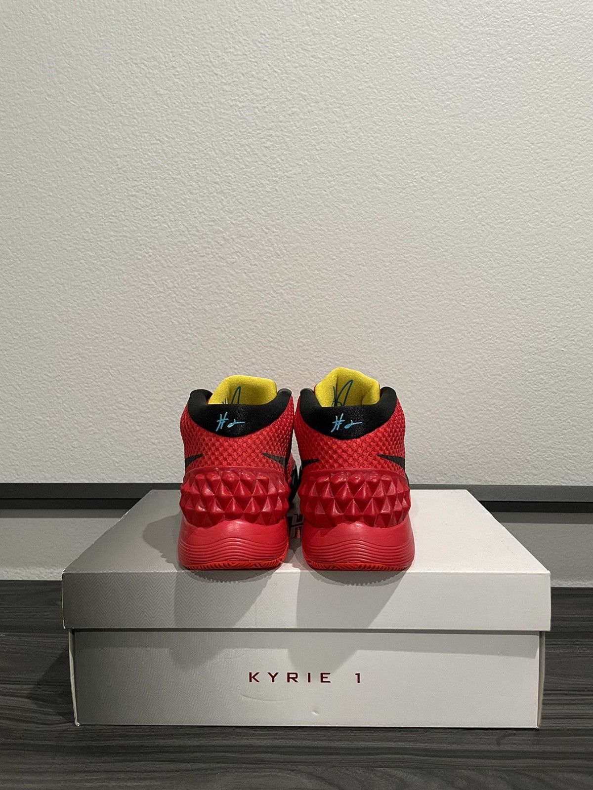 Nike Nike Kyrie 1 OG “Deceptive red” Size US 9.5 / EU 42-43 - 3 Thumbnail