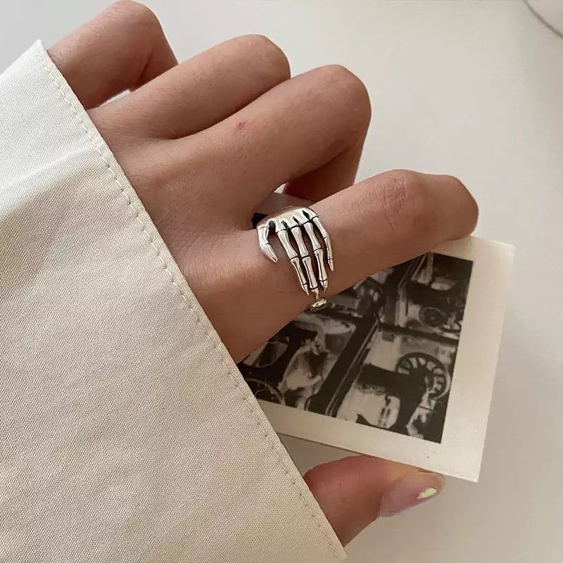 Jewelry Creative Skeleton Hand Grip Ring Size ONE SIZE - 3 Thumbnail