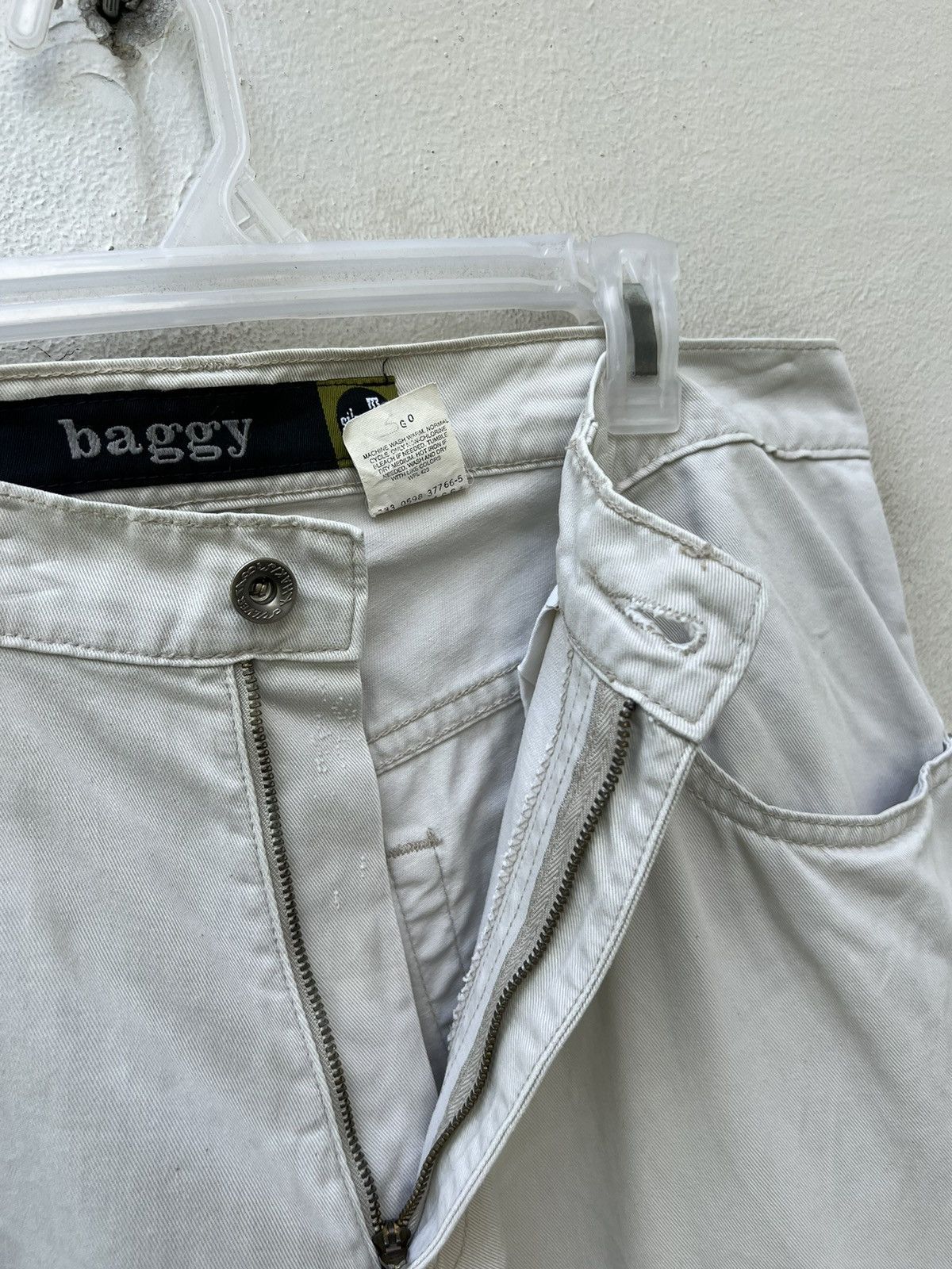 Levi's × Vintage Vintage 1998 Levi’s Silvertab White Baggy Chinos Trouser Size US 34 / EU 50 - 7 Thumbnail