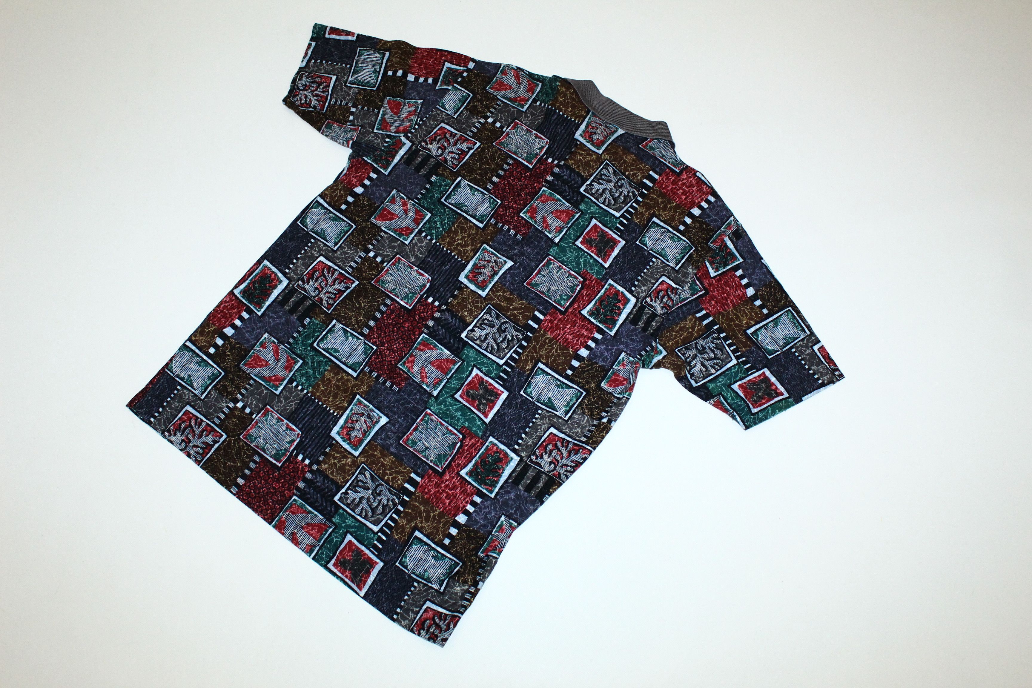 Jaeger VTG Jaeger Abstract Art All Over Print Polo Shirt Size US XL / EU 56 / 4 - 7 Thumbnail