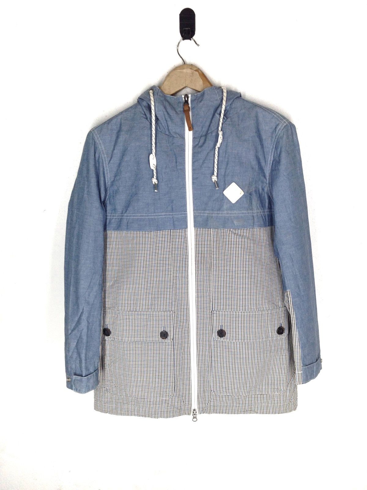 Burton Vtg Burton Vermont Jacket Size S Two-Tone Hooded Windbreaker Size US S / EU 44-46 / 1 - 1 Thumbnail