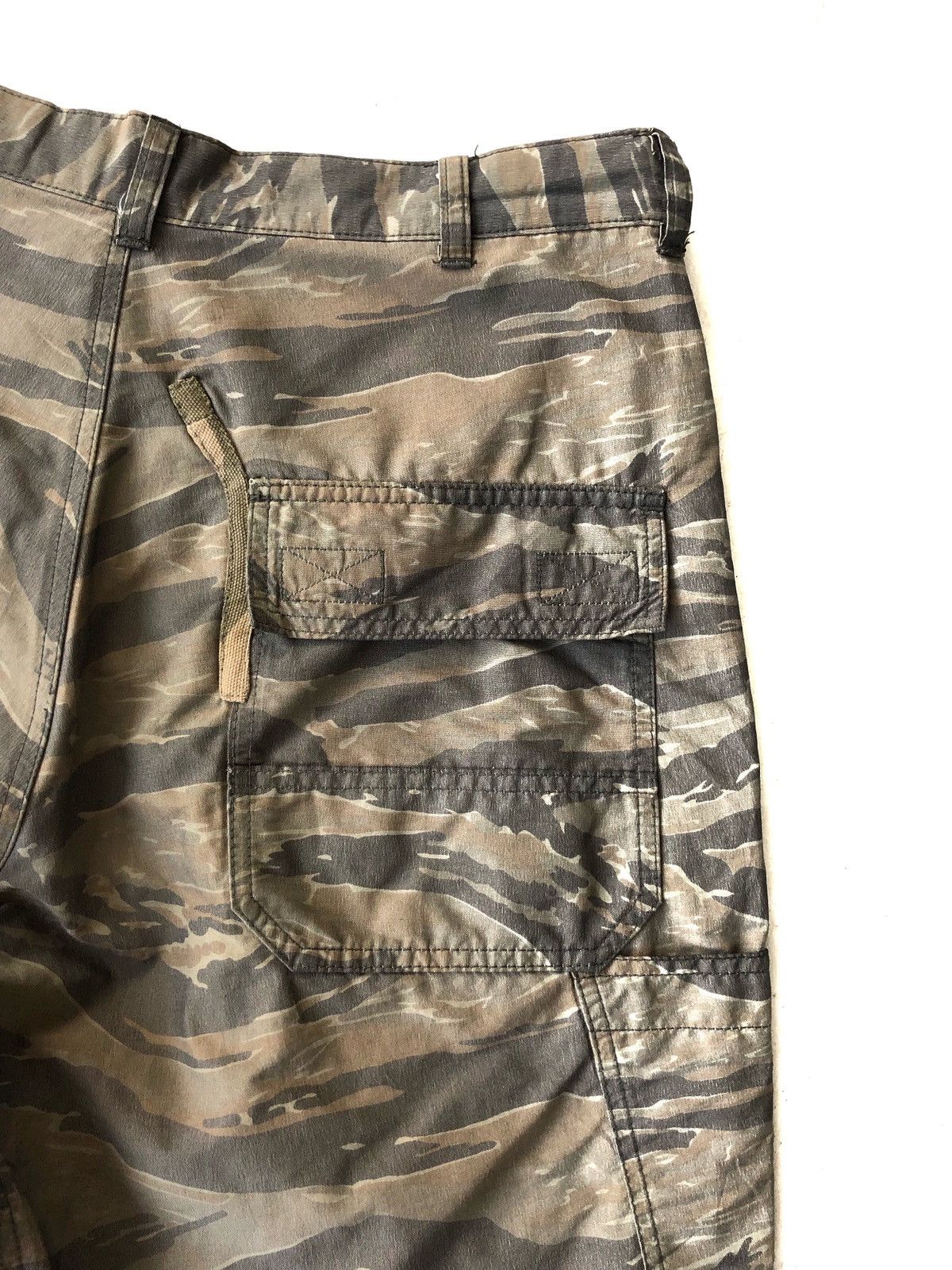 Hysteric Glamour 1999 Hysteric Glamour Nylon Tactical Cargo Shorts Size US 34 / EU 50 - 7 Thumbnail