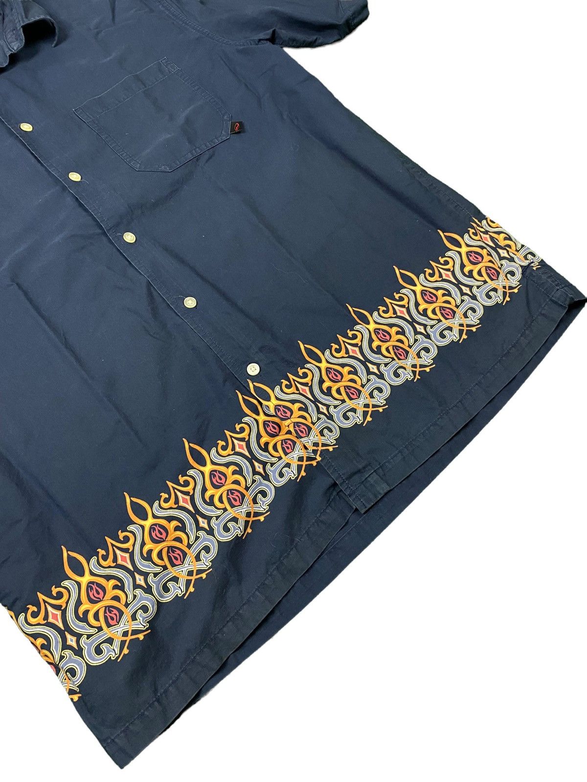 Vans × Vintage Vintage Y2K Vans Tribal Print Short Sleeve Button Down Shirt Size US L / EU 52-54 / 3 - 3 Thumbnail