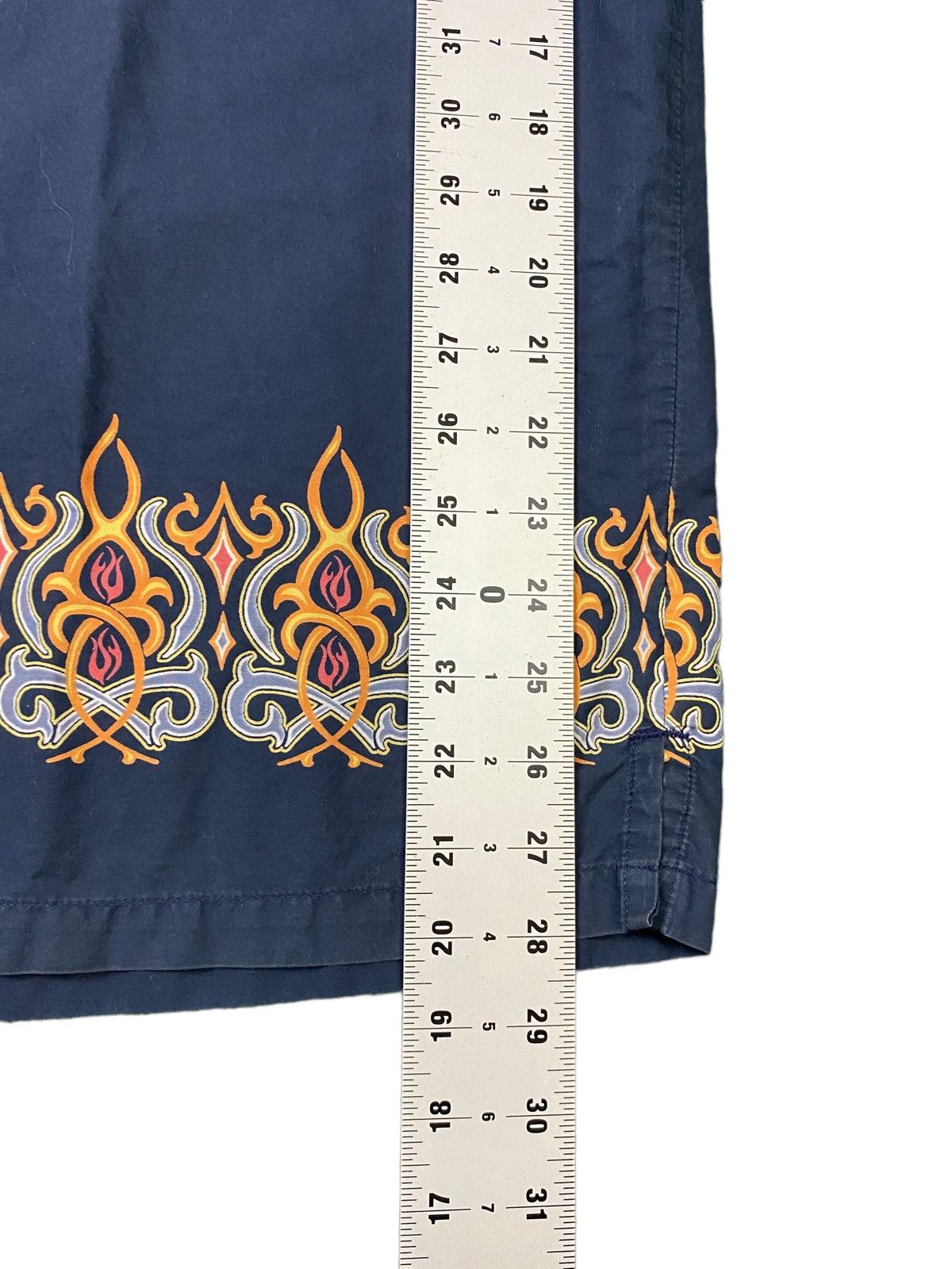 Vans × Vintage Vintage Y2K Vans Tribal Print Short Sleeve Button Down Shirt Size US L / EU 52-54 / 3 - 8 Thumbnail