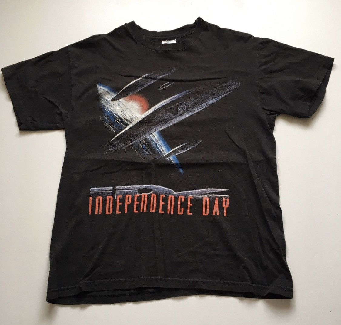 Vintage Vintage 90s Independence Day movie promo t shirt faded ...