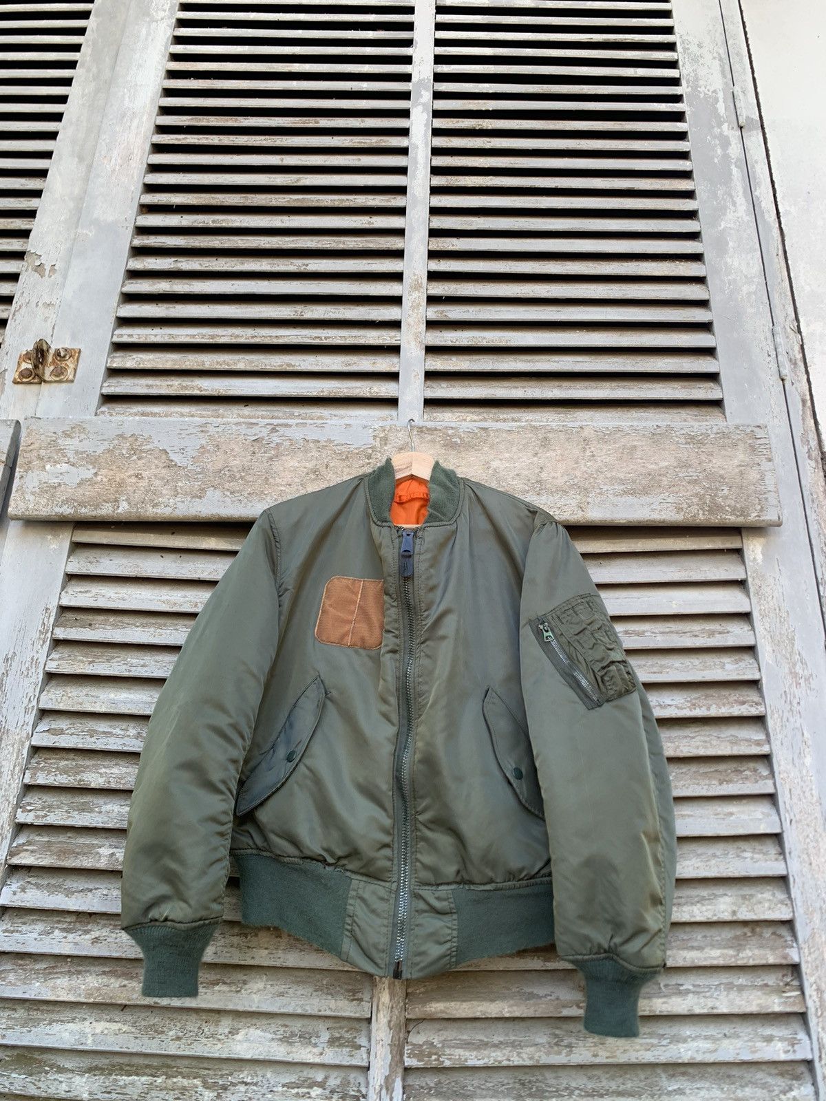 Alpha Industries Vintage Alpha Industries MA1 Man Intermediate BomberJacket Size US S / EU 44-46 / 1 - 6 Thumbnail