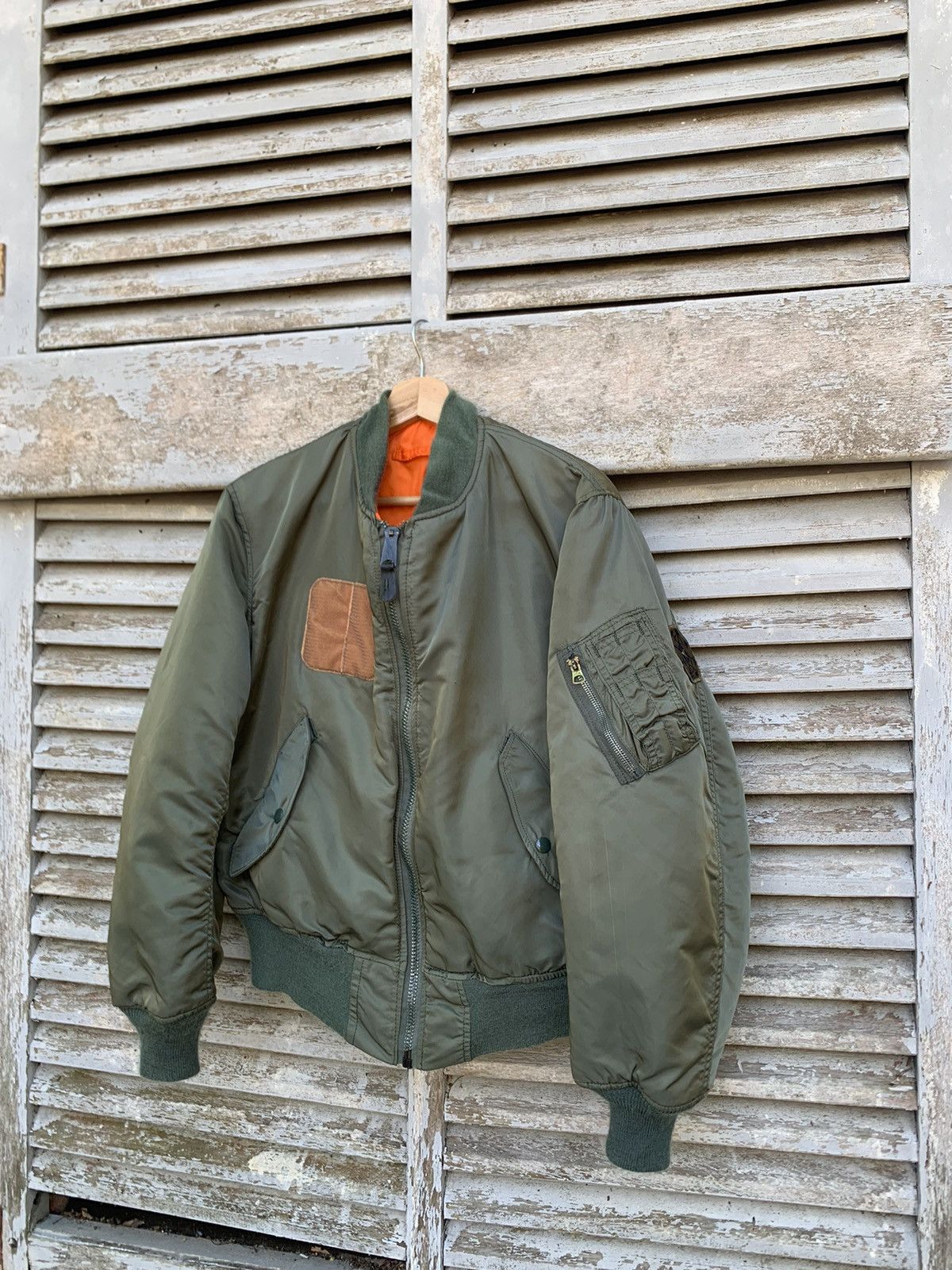 Alpha Industries Vintage Alpha Industries MA1 Man Intermediate BomberJacket Size US S / EU 44-46 / 1 - 4 Thumbnail