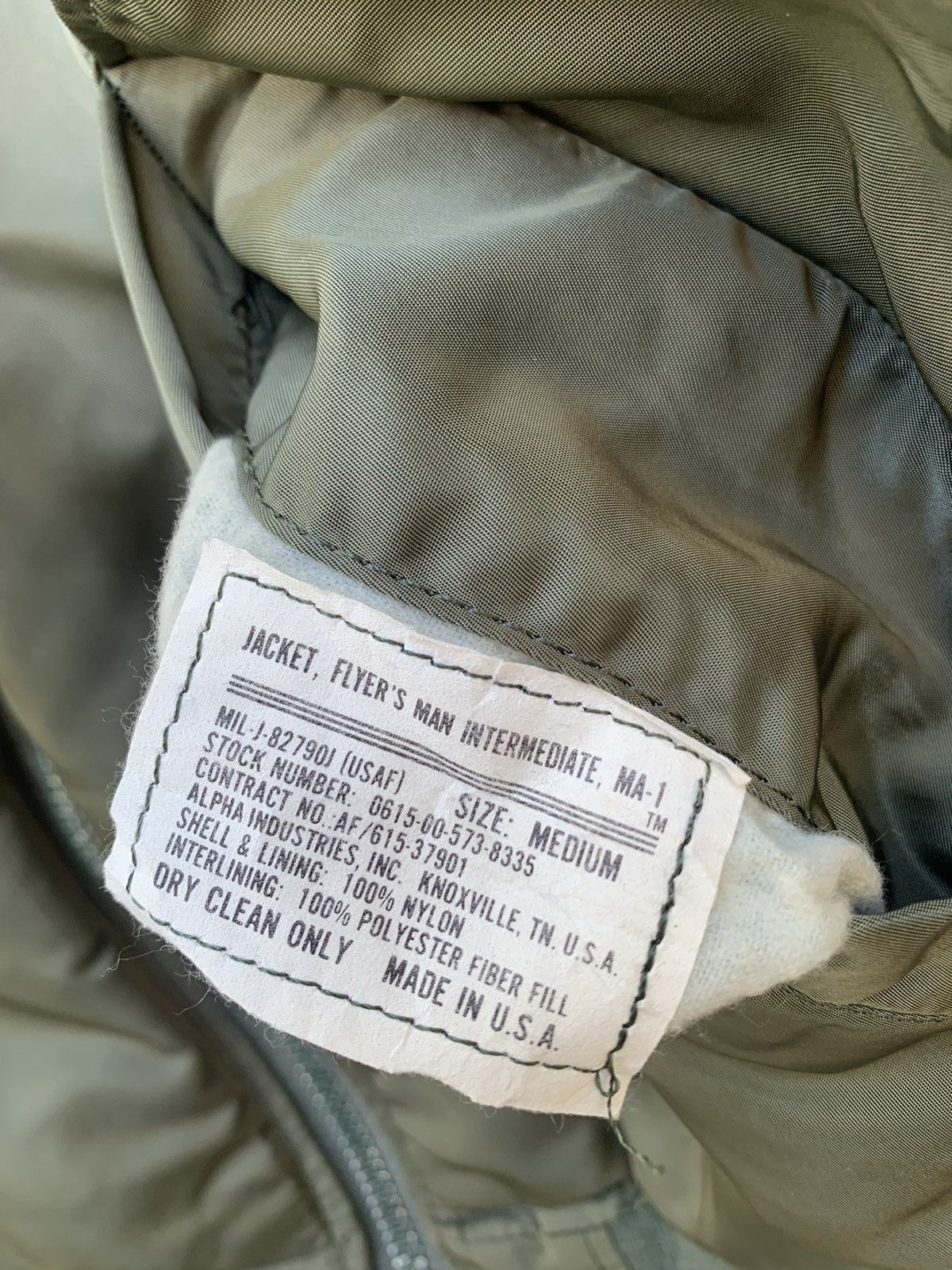 Alpha Industries Vintage Alpha Industries MA1 Man Intermediate BomberJacket Size US S / EU 44-46 / 1 - 14 Thumbnail