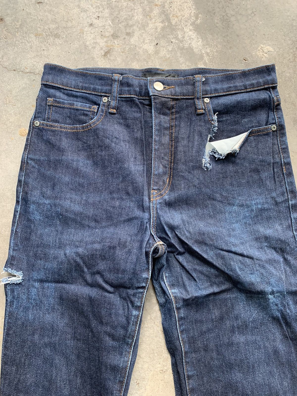 Uniqlo JapaneseBrand Uniqlo Distressed Denim Jeans Straight Pant Size US 30 / EU 46 - 5 Thumbnail