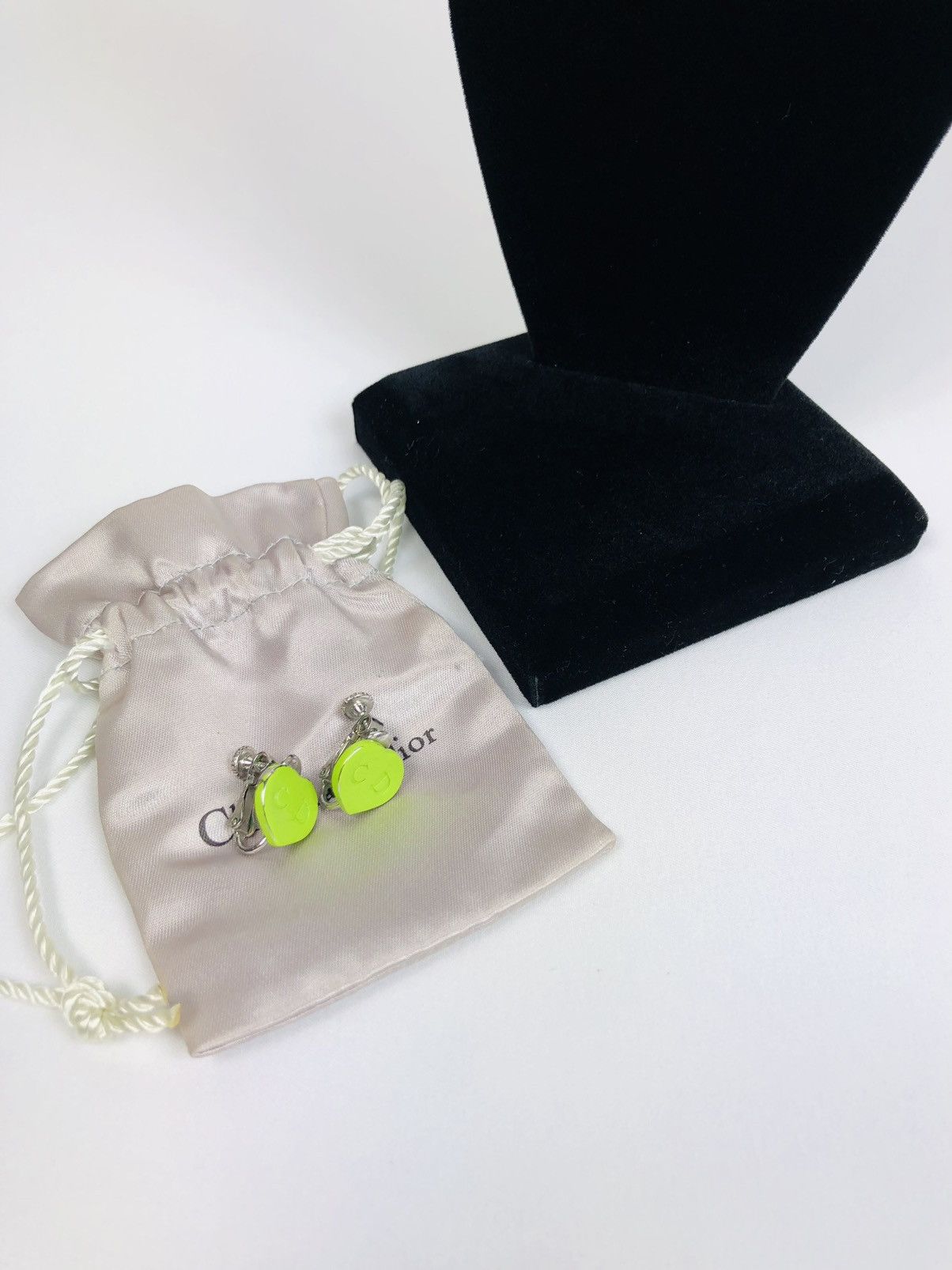 image of Dior Clip On Heart Earrings in Green, Men's