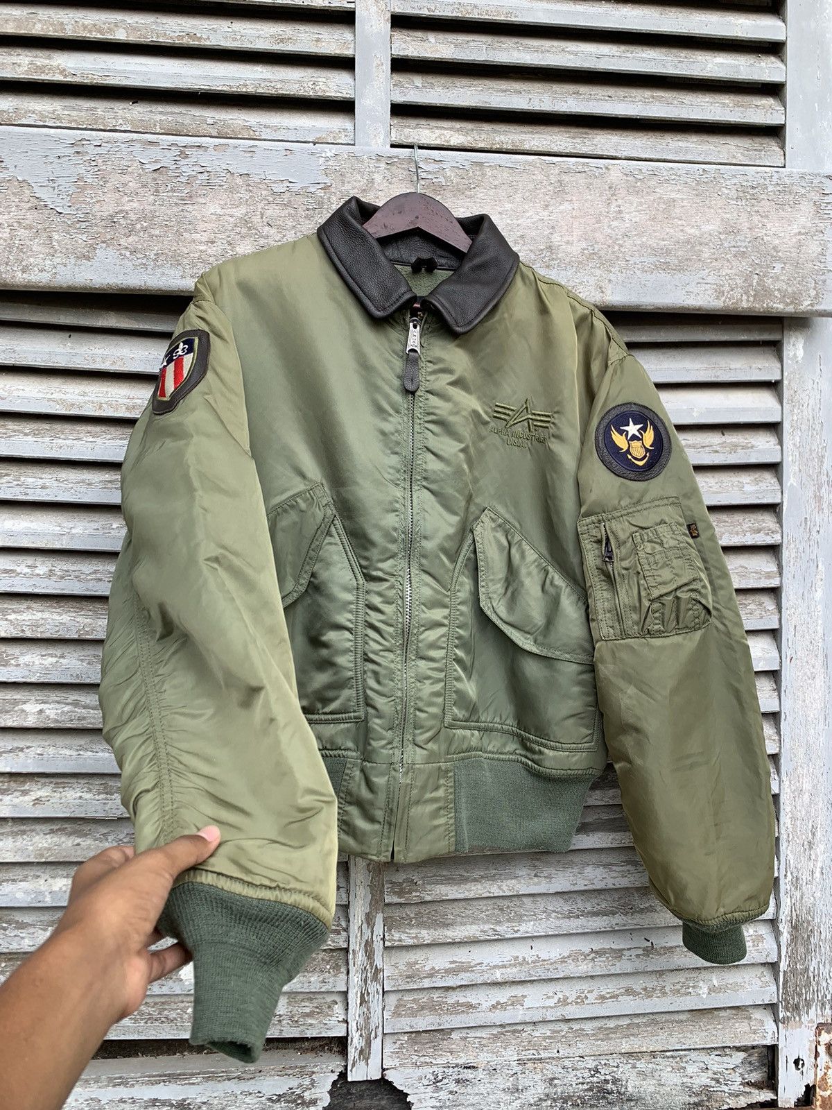 Alpha Industries 🪖 Vintage Alpha Industries Man Intermediate Bomber Jacket Size US L / EU 52-54 / 3 - 5 Thumbnail