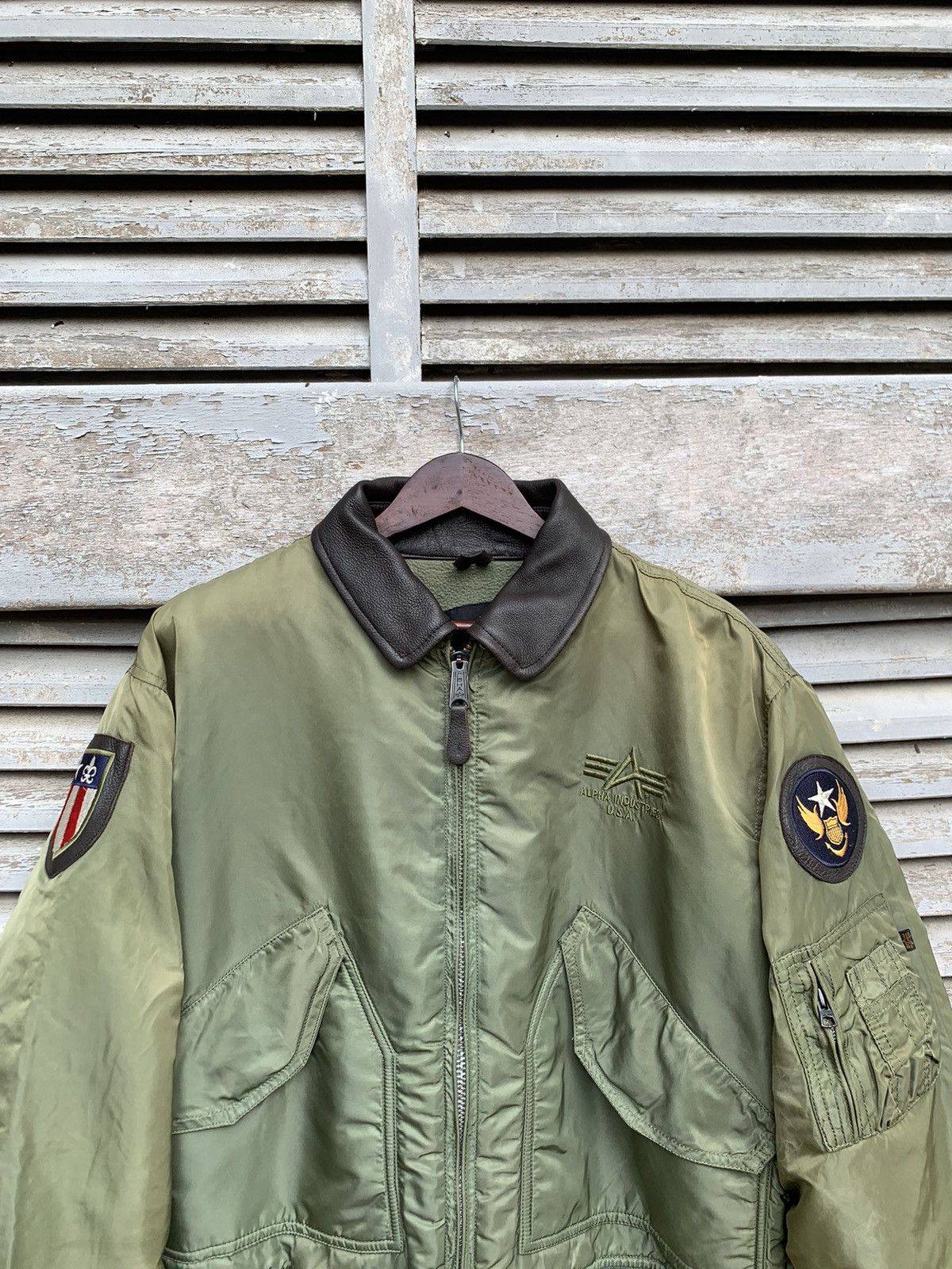 Alpha Industries 🪖 Vintage Alpha Industries Man Intermediate Bomber Jacket Size US L / EU 52-54 / 3 - 4 Thumbnail
