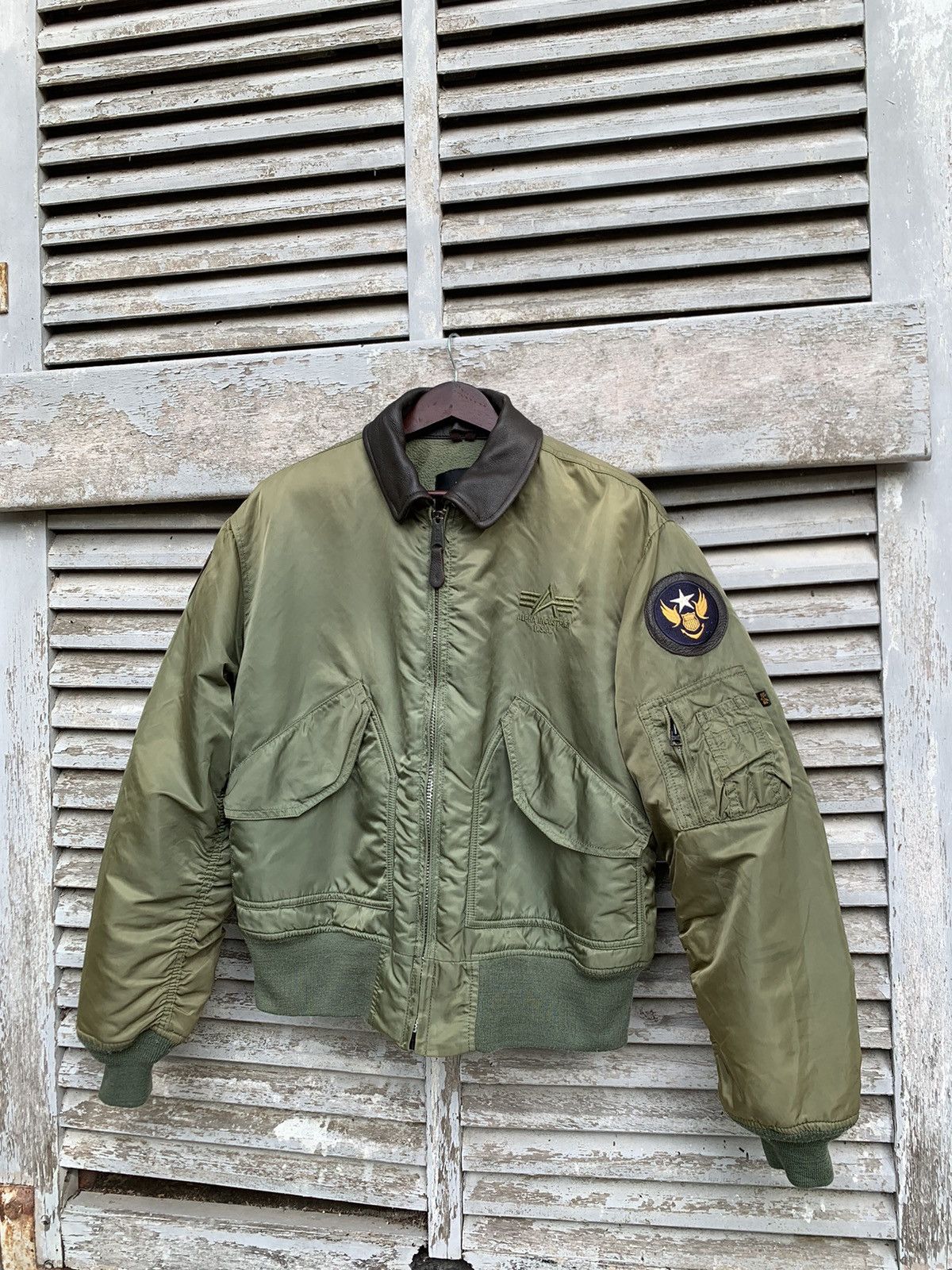 Alpha Industries 🪖 Vintage Alpha Industries Man Intermediate Bomber Jacket Size US L / EU 52-54 / 3 - 9 Thumbnail