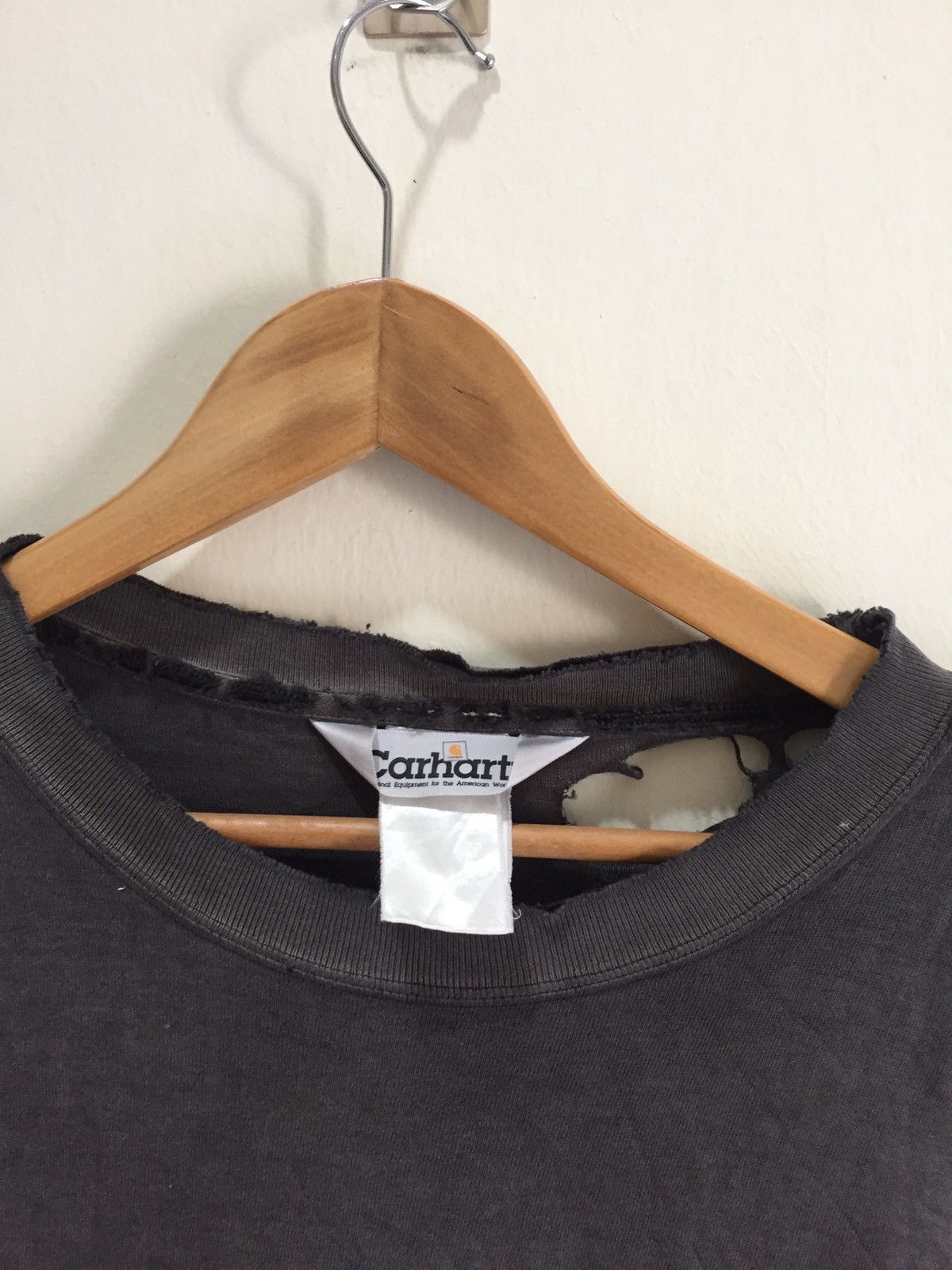 Carhartt Vintage Trashed Faded Distressed carhartt Tshirt Size US L / EU 52-54 / 3 - 2 Thumbnail
