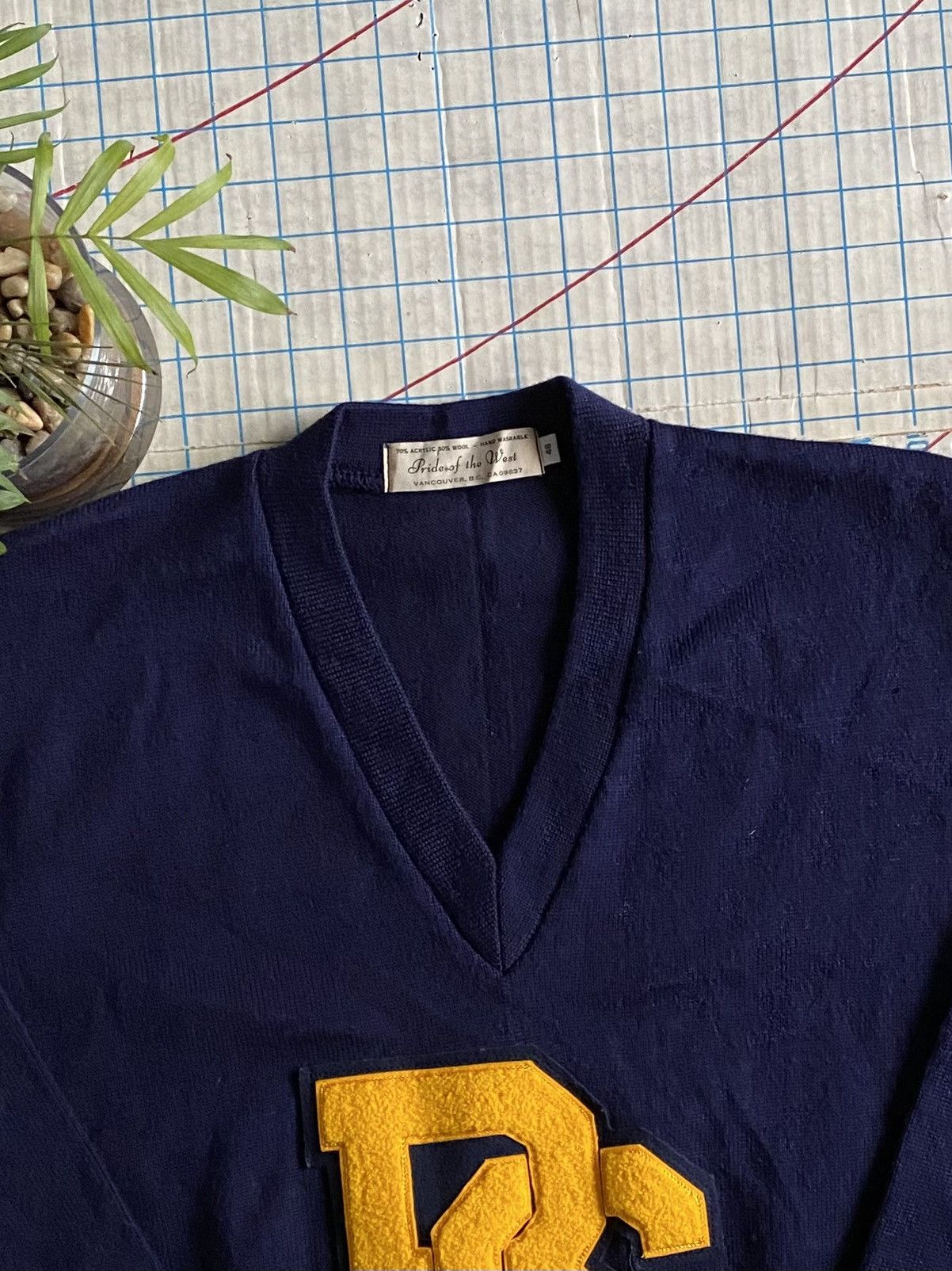 Vintage Vintage Pride of the West V-Neck Wool Sweater Big BC Logo Size US XL / EU 56 / 4 - 4 Thumbnail