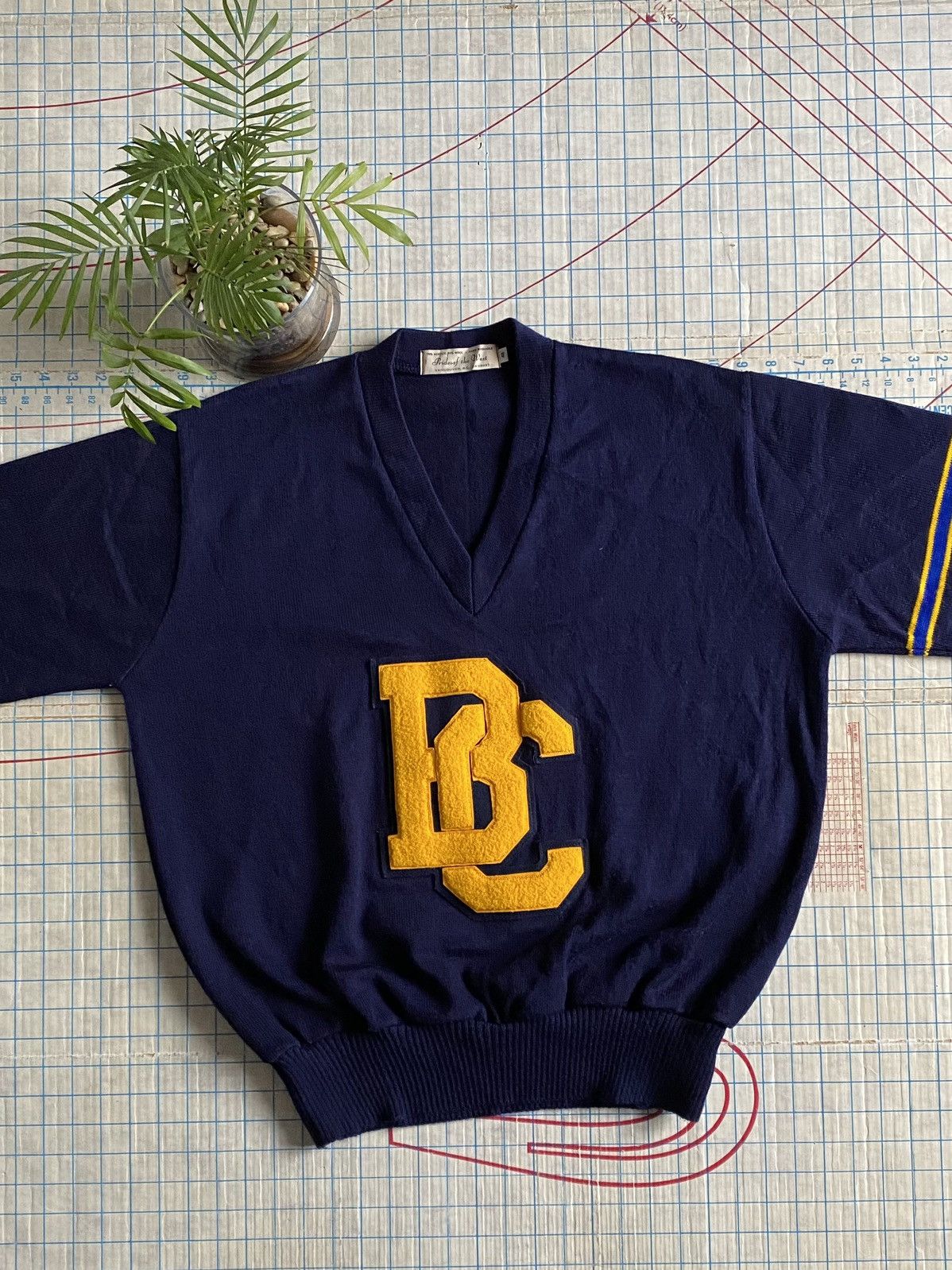 Vintage Vintage Pride of the West V-Neck Wool Sweater Big BC Logo Size US XL / EU 56 / 4 - 6 Thumbnail
