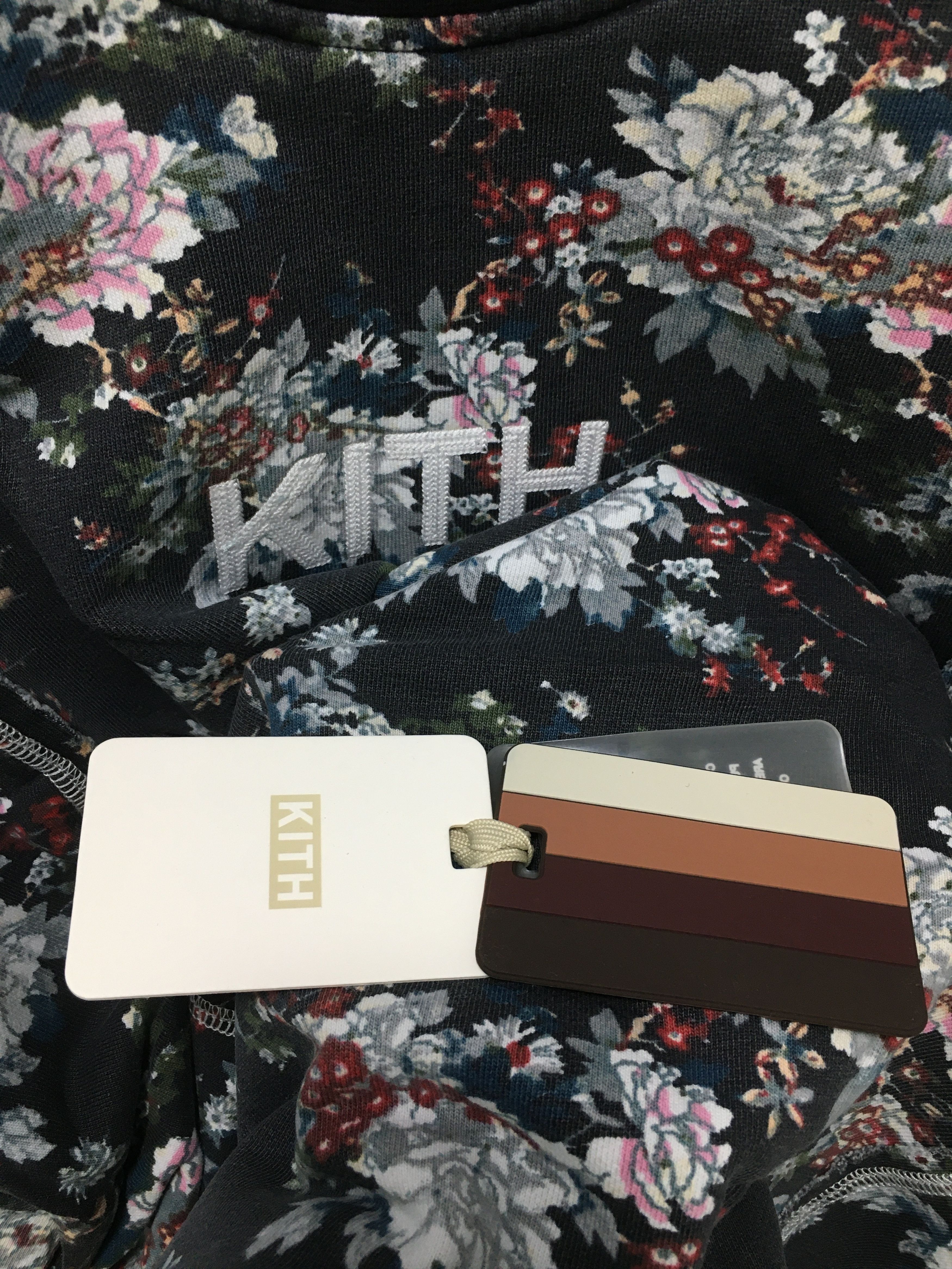 Kith × Ronnie Fieg Kith Floral Panel Crewneck Size XS Size US XS / EU 42 / 0 - 4 Thumbnail