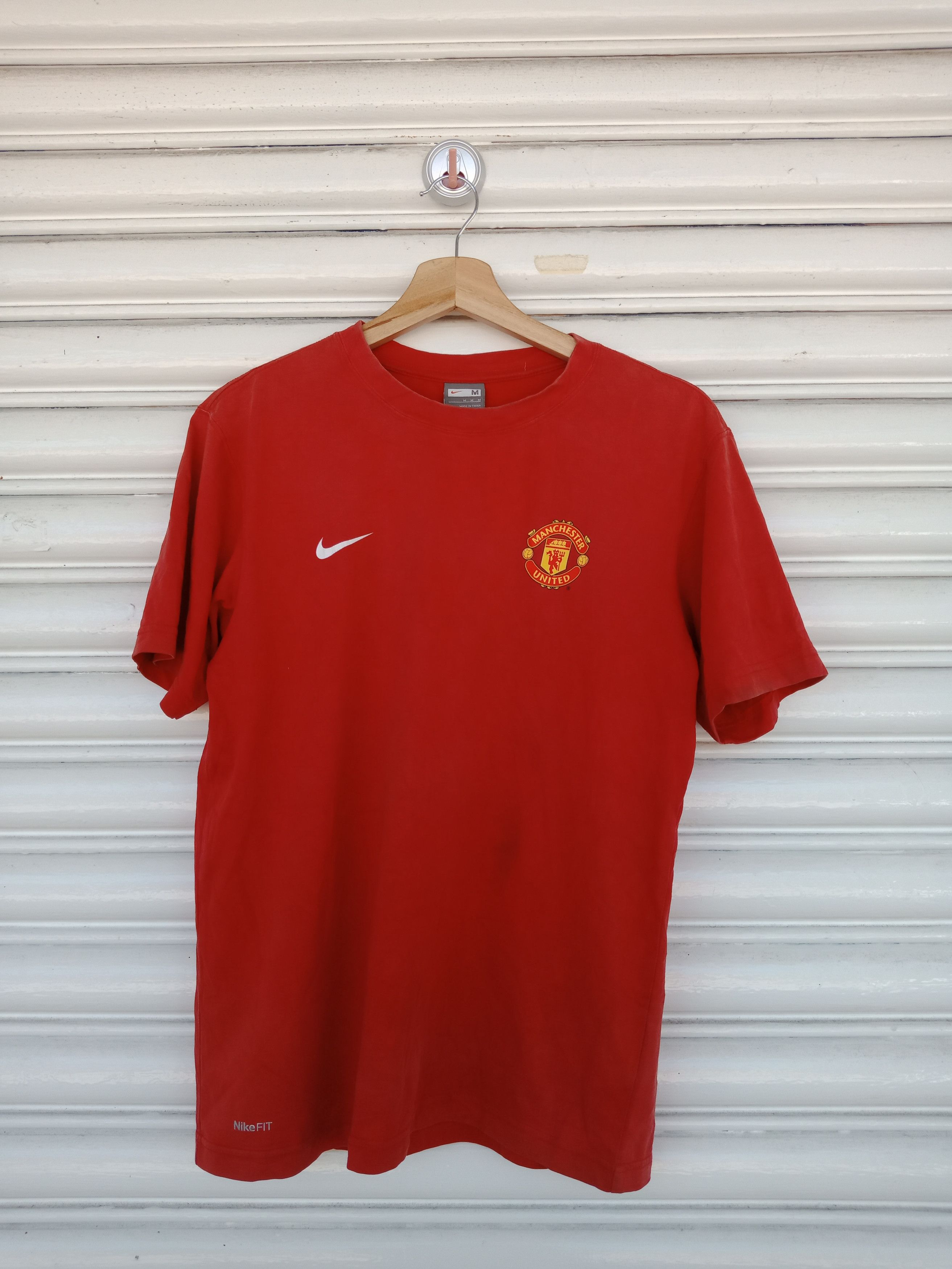 Nike Nike CR7 Christiano Ronaldo Manchester United Size US M / EU 48-50 / 2 - 2 Thumbnail