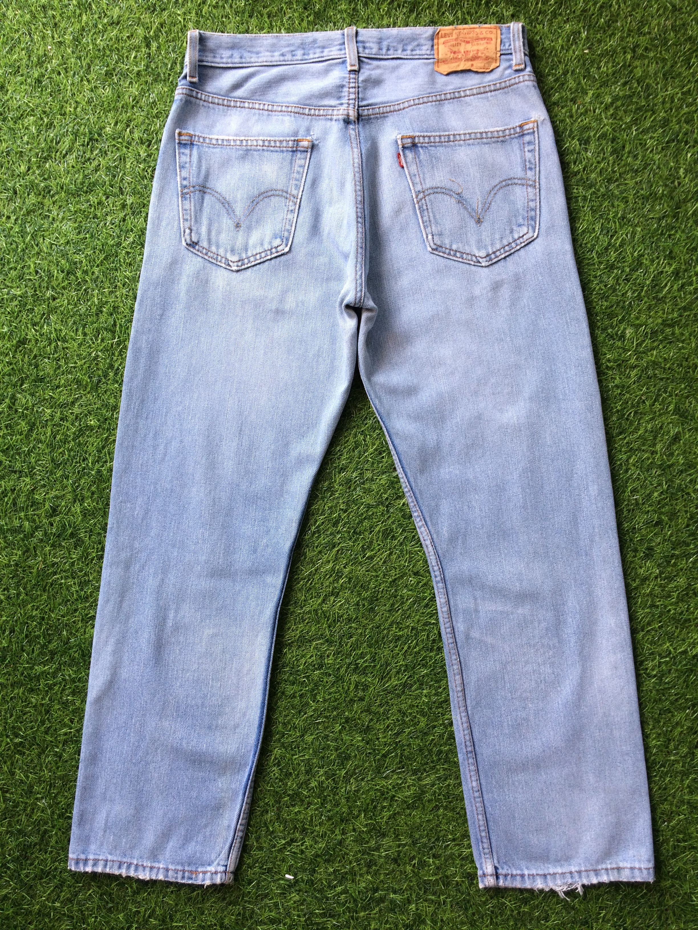 Levi's × Vintage Levis 505 Light Wash Jeans #B-787 Size US 33 - 2 Thumbnail