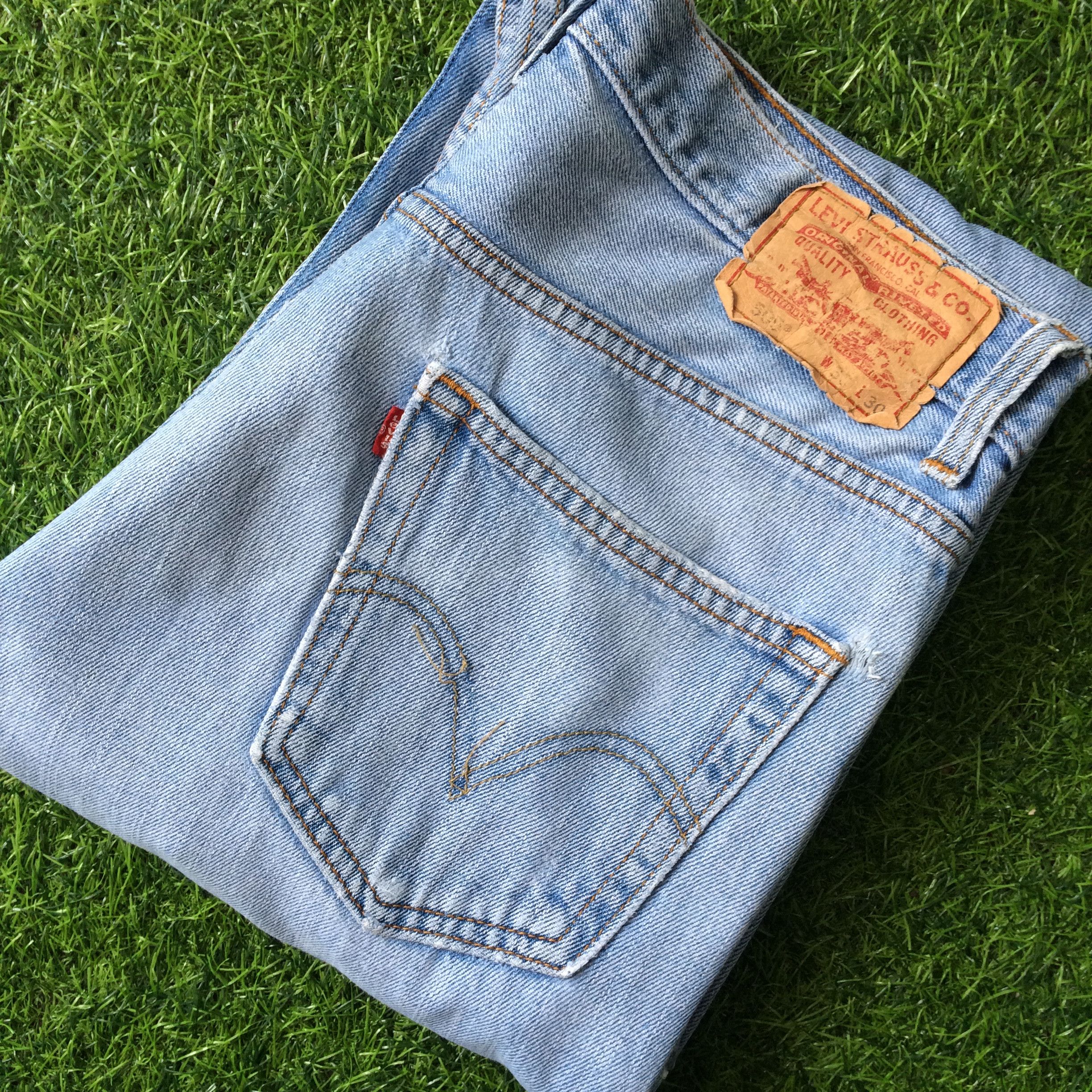 Levi's × Vintage Levis 505 Light Wash Jeans #B-787 Size US 33 - 8 Thumbnail