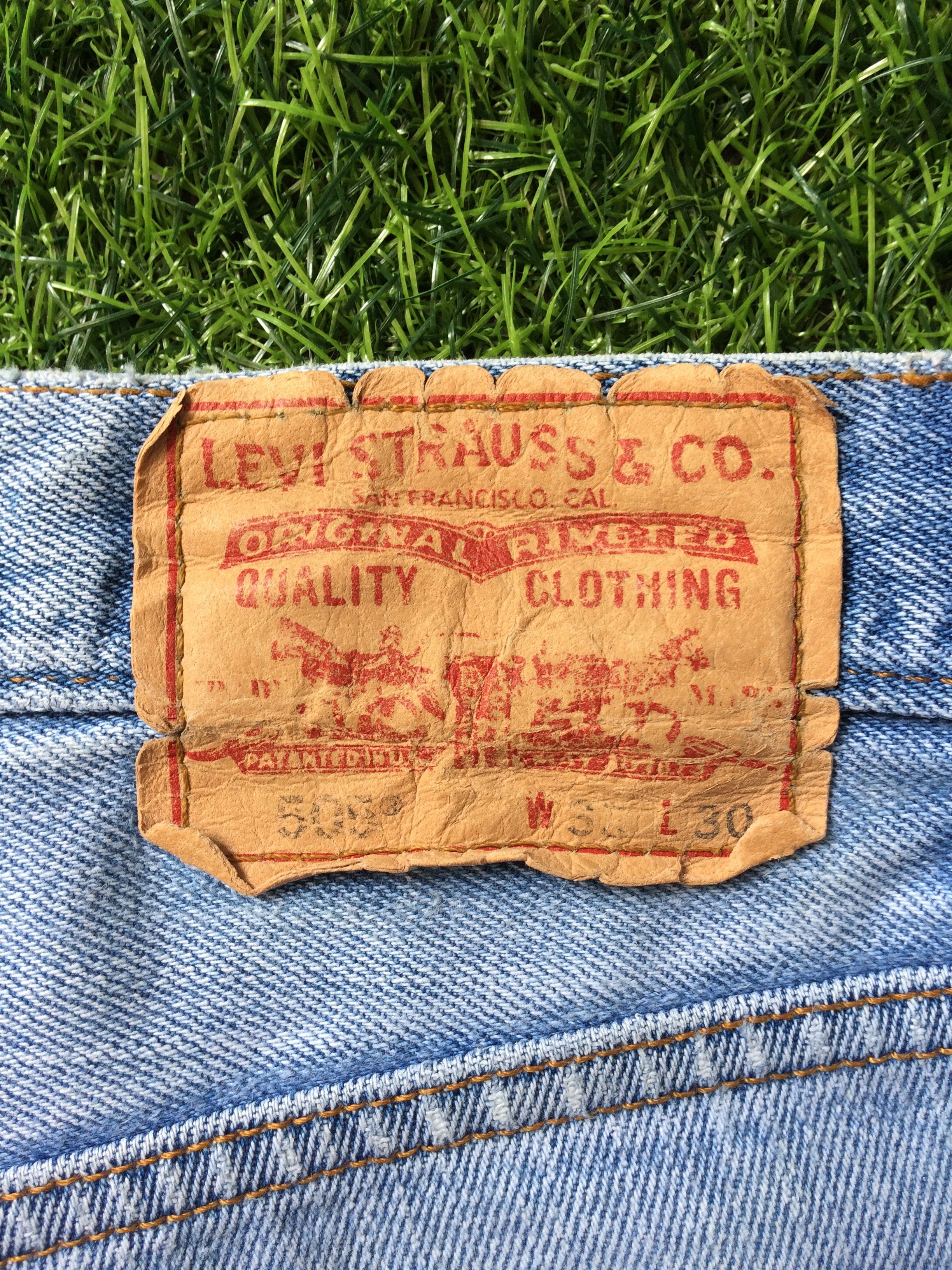 Levi's × Vintage Levis 505 Light Wash Jeans #B-787 Size US 33 - 10 Thumbnail