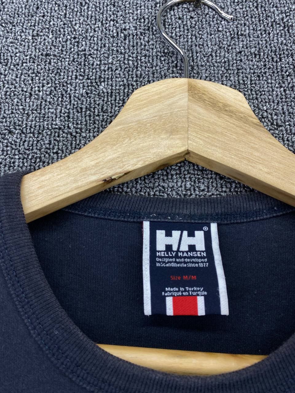Helly Hansen Vintage Helly Hansen Big Logo Tees T Shirts Size US M / EU 48-50 / 2 - 6 Thumbnail