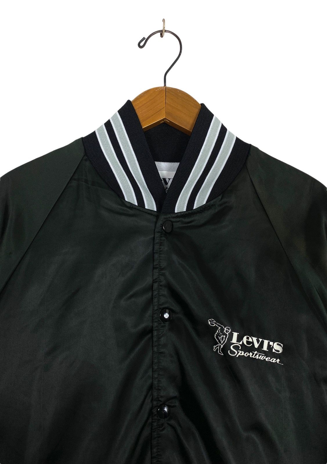 Levi's Vtg Levi’s Sportwear Varsity Satin Jacket Usa Scovil Button Size US L / EU 52-54 / 3 - 3 Thumbnail