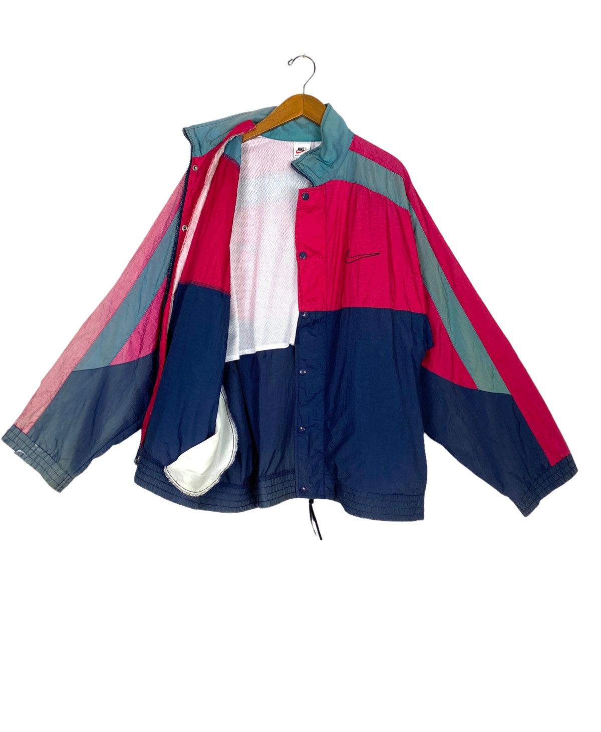 Nike Rare Vtg Nike Swoosh Sun Faded THRASHED Big Logo Windbreker Size US M / EU 48-50 / 2 - 4 Thumbnail