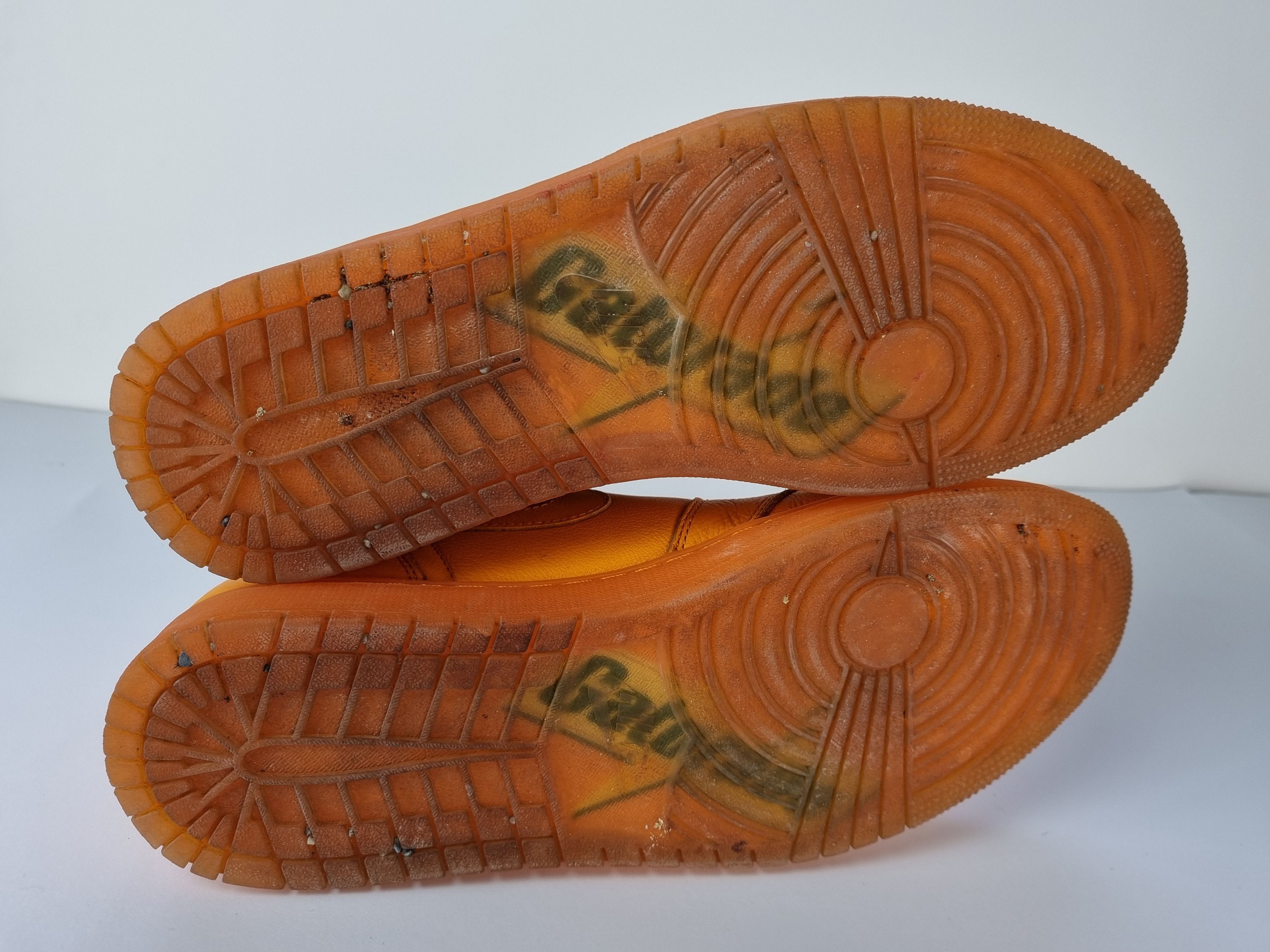 Gatorade × Jordan Brand × Nike Air Jordan 1 High Orange Peel Gatorade Nike Sneakers Size US 13 / EU 46 - 7 Thumbnail