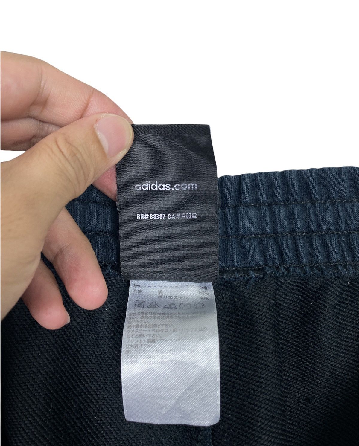 Adidas Rare‼️Adidas Small Logo Joggerpants Large Size Size US 32 / EU 48 - 7 Thumbnail