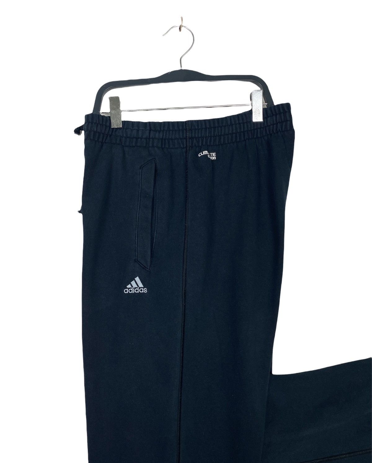 Adidas Rare‼️Adidas Small Logo Joggerpants Large Size Size US 32 / EU 48 - 2 Thumbnail