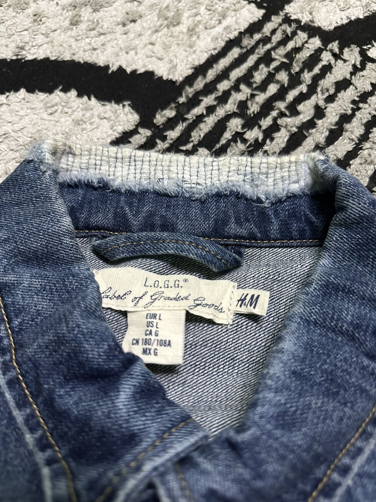 H&M × L.O.G.G. H&M trucker denim jacket Size US L / EU 52-54 / 3 - 4 Thumbnail