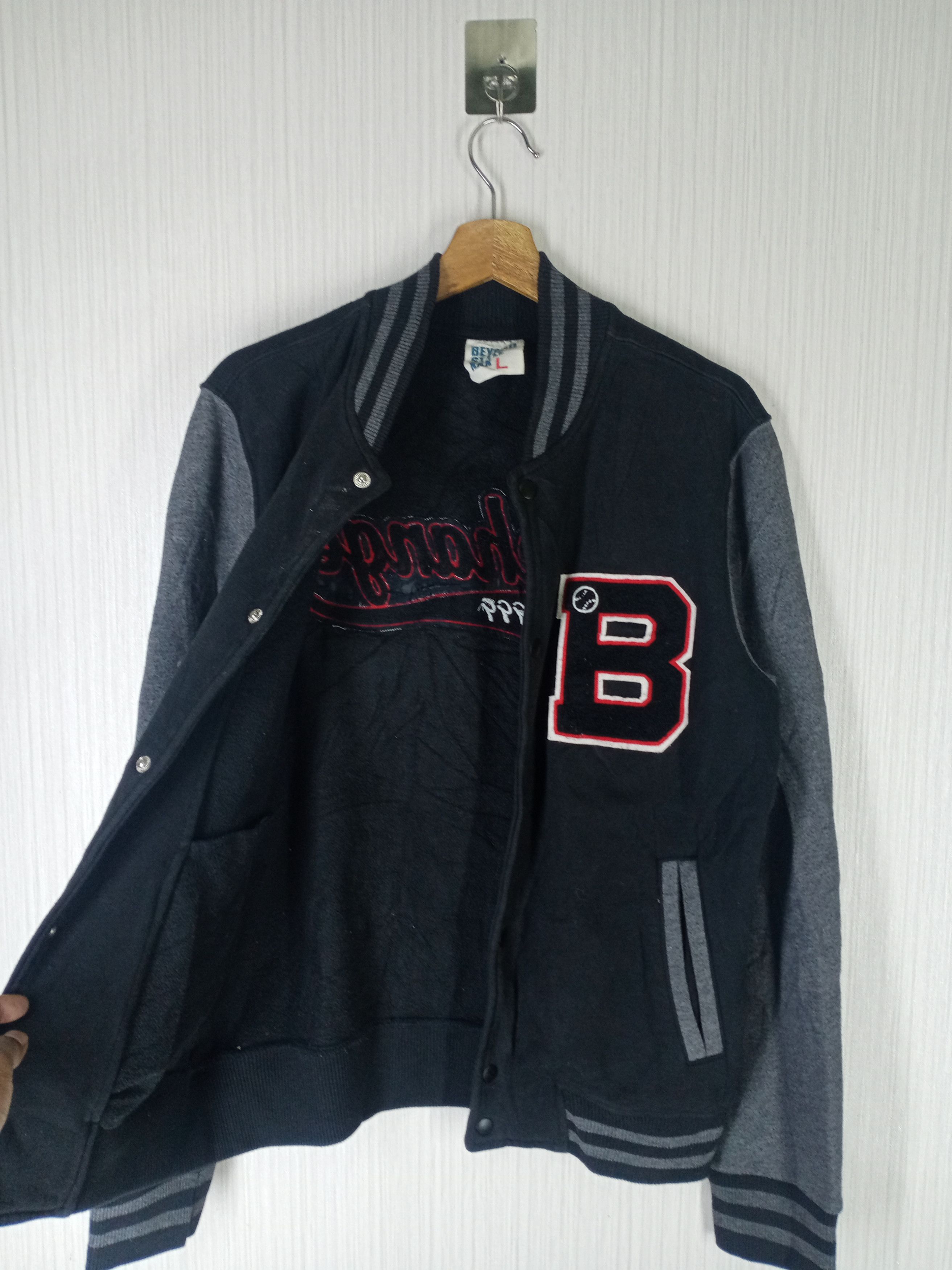 Japanese Brand × Vintage Rare Vintage Beyond Style Japanese Varsity Jacket Size US L / EU 52-54 / 3 - 3 Thumbnail