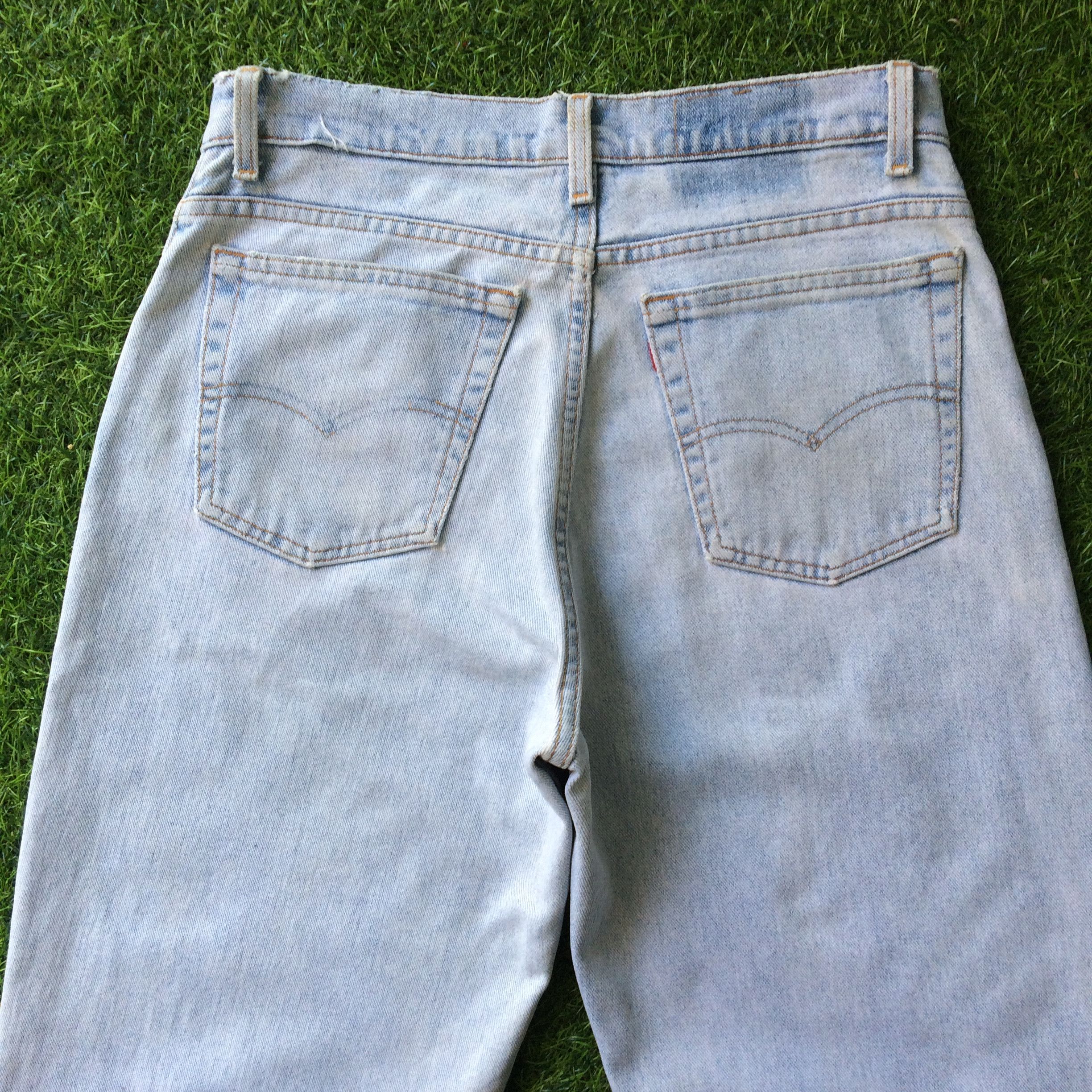Levi's × Vintage Levis 560 Light Wash Jeans #B-660 Size US 32 / EU 48 - 4 Thumbnail