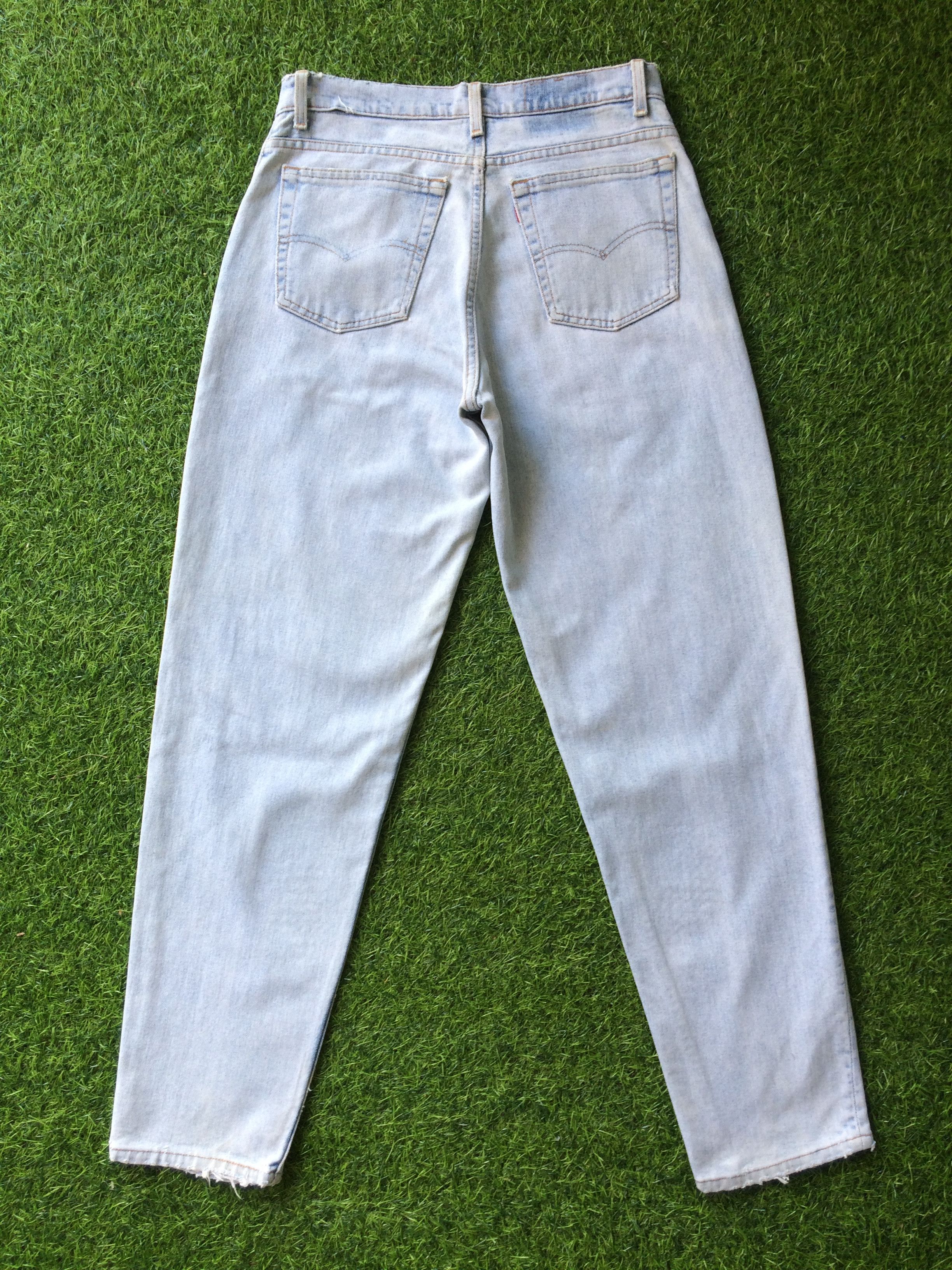 Levi's × Vintage Levis 560 Light Wash Jeans #B-660 Size US 32 / EU 48 - 2 Thumbnail