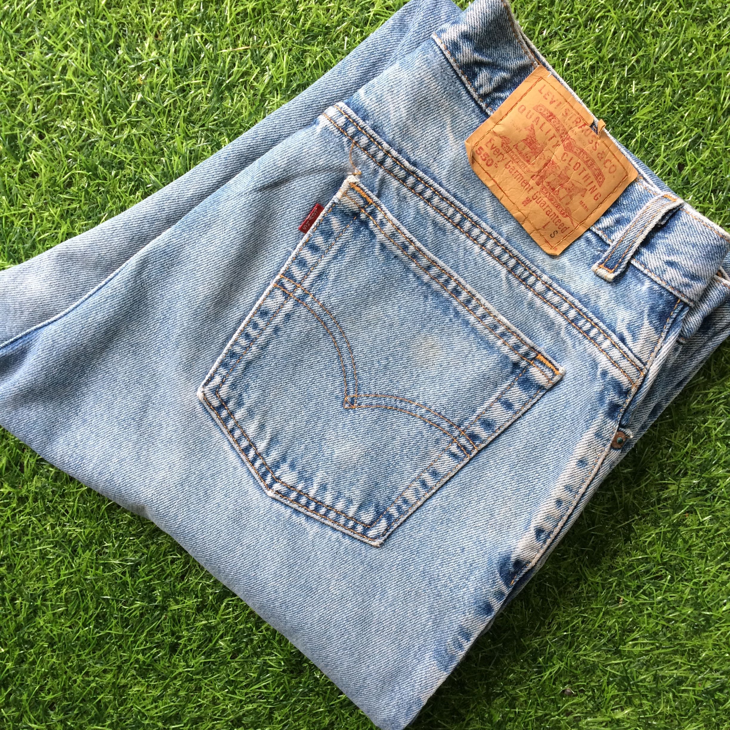 Levi's Levis 550 Light Wash Jeans #B-856 Size US 34 / EU 50 - 8 Thumbnail