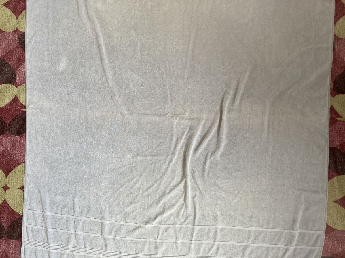 Yves Saint Laurent Yves Saint Laurent linge de maison Blanket Size ONE SIZE - 7 Thumbnail