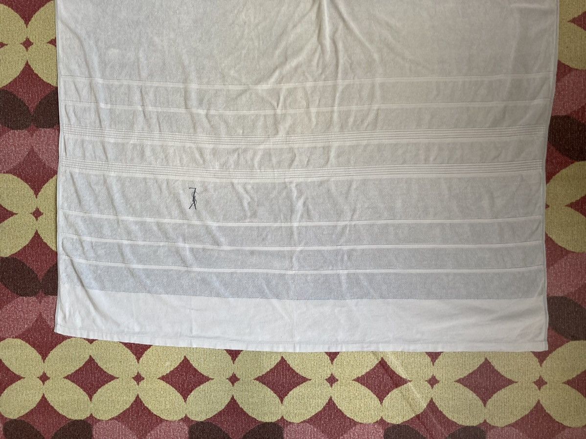 Yves Saint Laurent Yves Saint Laurent linge de maison Blanket Size ONE SIZE - 6 Thumbnail
