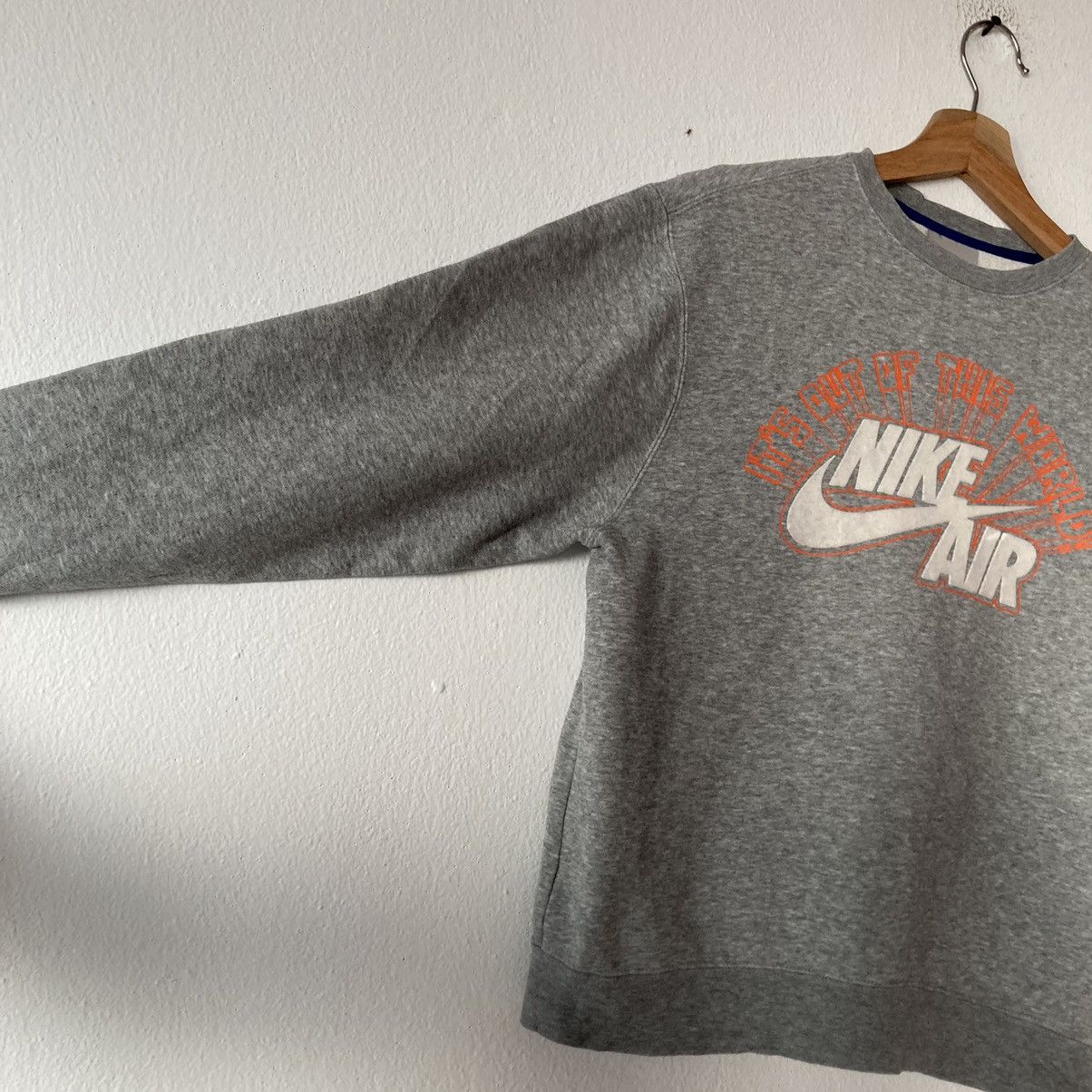 Nike Nike Air Sweatshirt Big Logo Nice Design Size US M / EU 48-50 / 2 - 6 Thumbnail