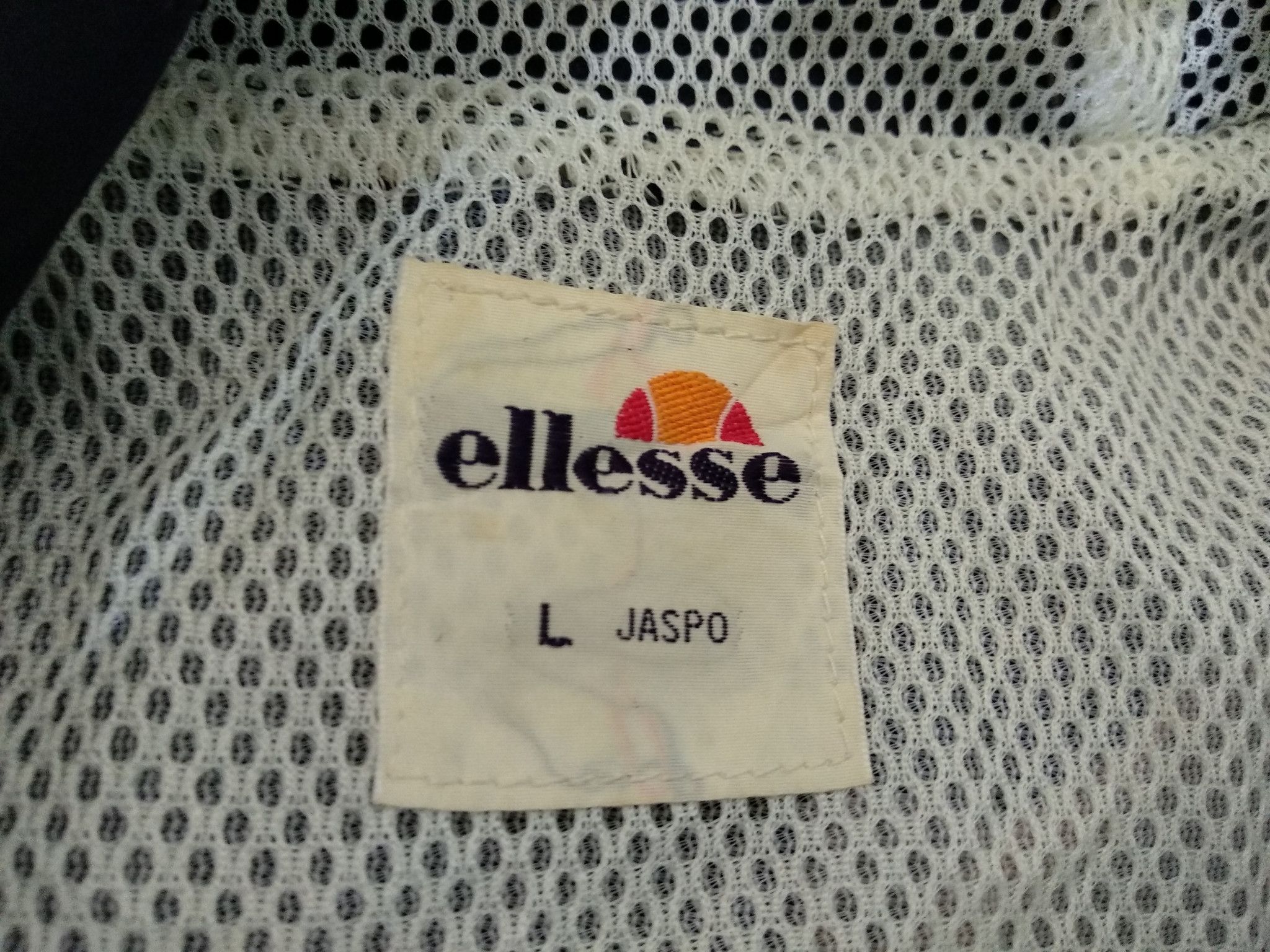 Ellesse Vintage ELLESSE Sportswear Windbreaker Jacket Size US L / EU 52-54 / 3 - 9 Thumbnail