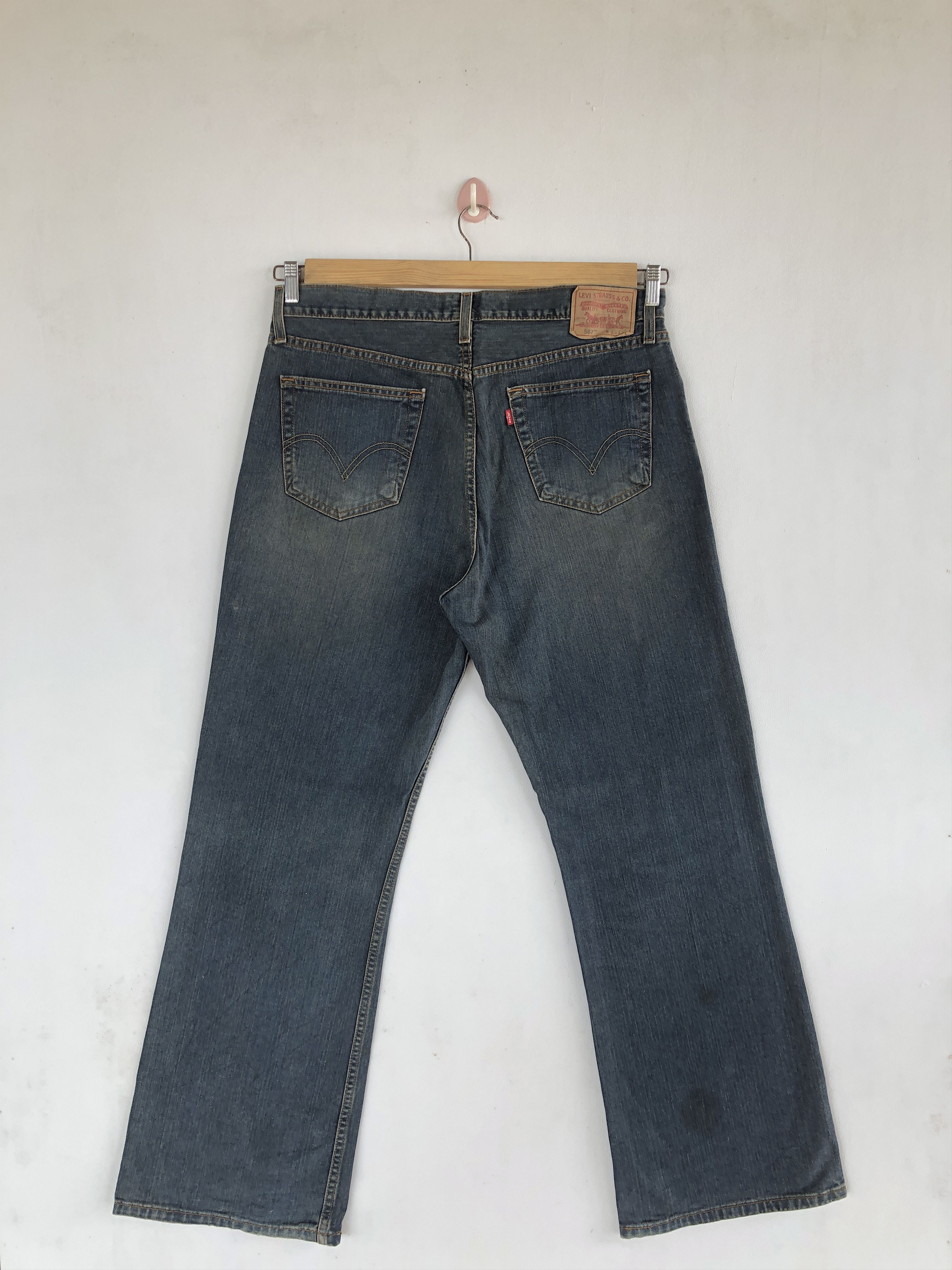 Levis 567 loose boot cut jeans hot sale