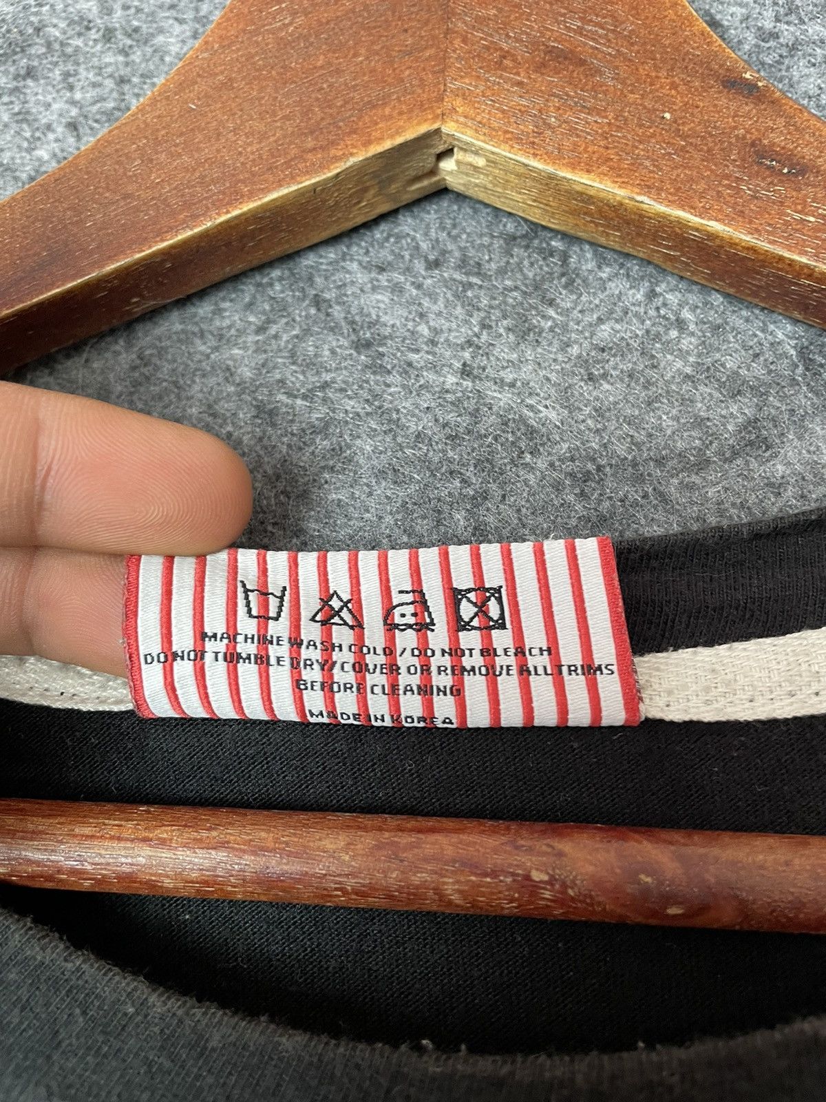 Other BEAUTIFUL ENOUGH TEE Size US XL / EU 56 / 4 - 8 Thumbnail