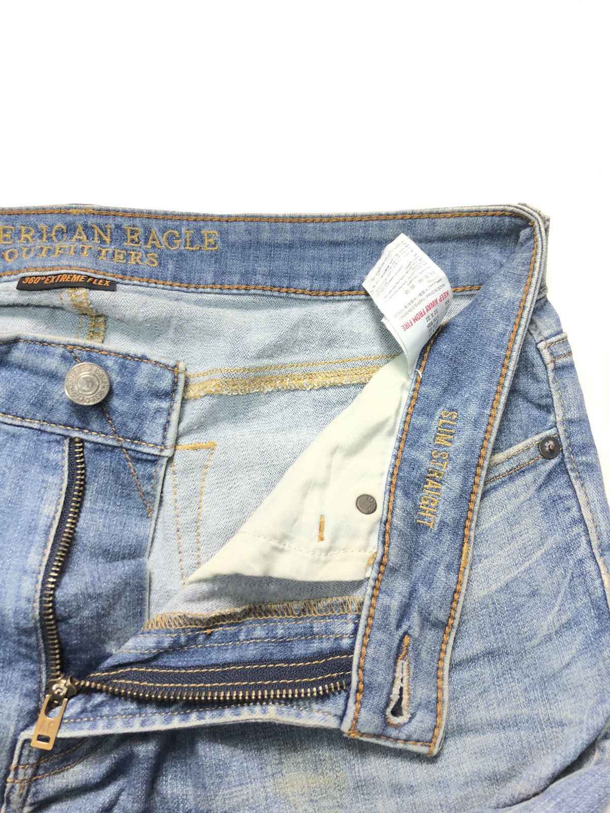 American Eagle Outfitters × Vintage VINTAGE AMERICAN EAGLE BLUE WASH DISTRESSED DENIM Size US 33 - 4 Thumbnail