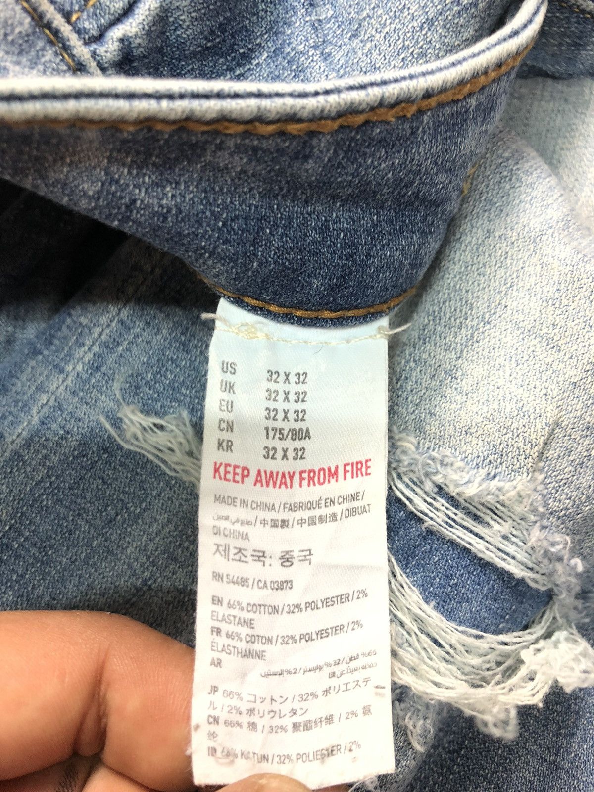 American Eagle Outfitters × Vintage VINTAGE AMERICAN EAGLE BLUE WASH DISTRESSED DENIM Size US 33 - 6 Thumbnail