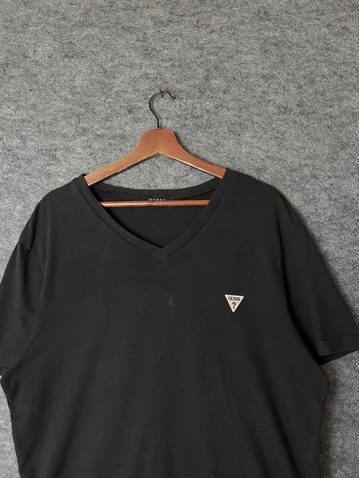 Guess GUESS V NECK TEE Size US XL / EU 56 / 4 - 2 Thumbnail