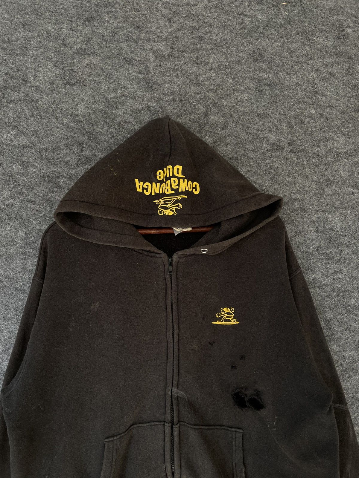 Japanese Brand × Vintage VINTAGE DISSTRESSED DAKOTA COWABUNGA DUDE HOODIE Size US L / EU 52-54 / 3 - 2 Thumbnail