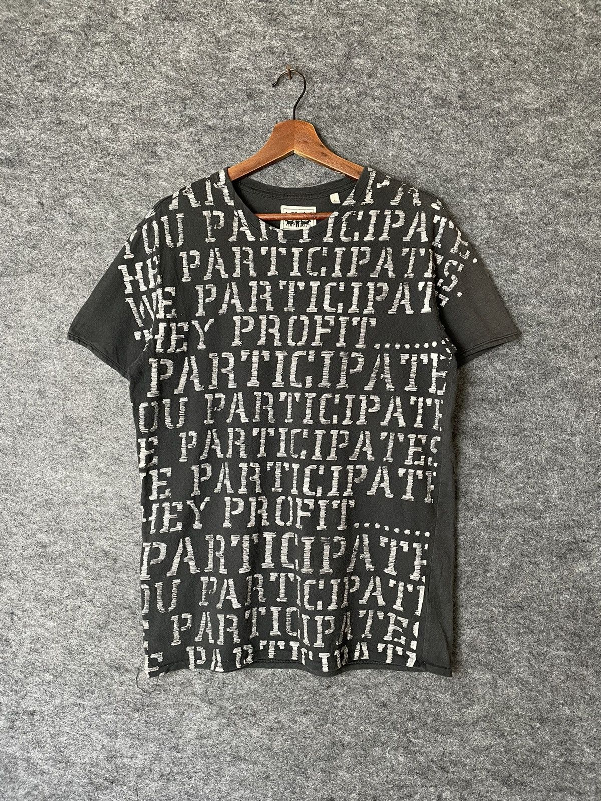 Levi's × Levi's Vintage Clothing LEVIS OVERPRINTED TEE Size US L / EU 52-54 / 3 - 1 Thumbnail